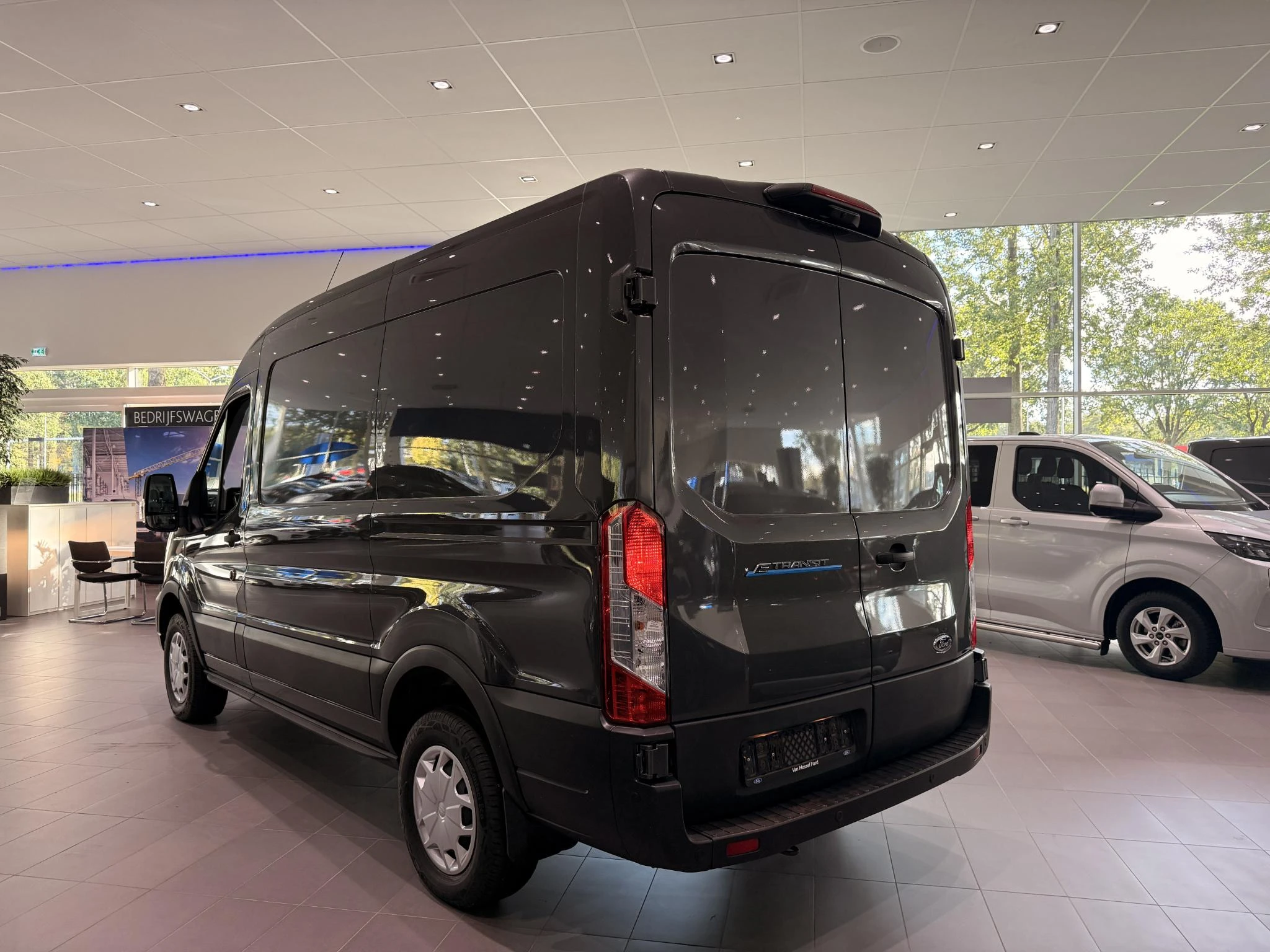 Ford E-Transit – autofoto 4
