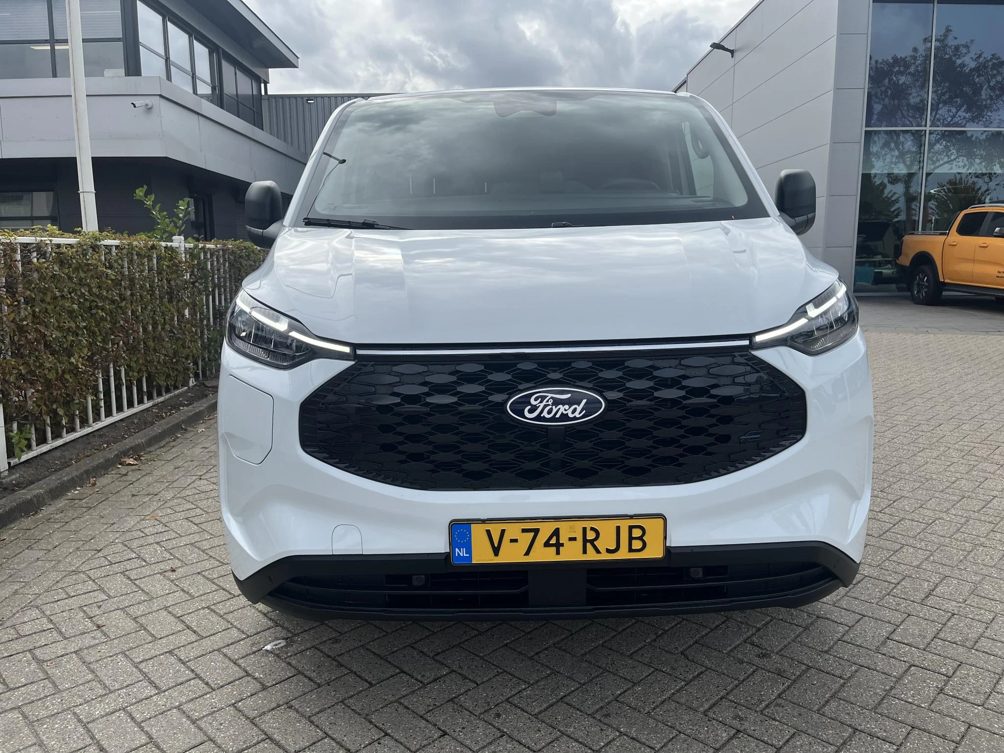 Ford E-Transit – autofoto 4