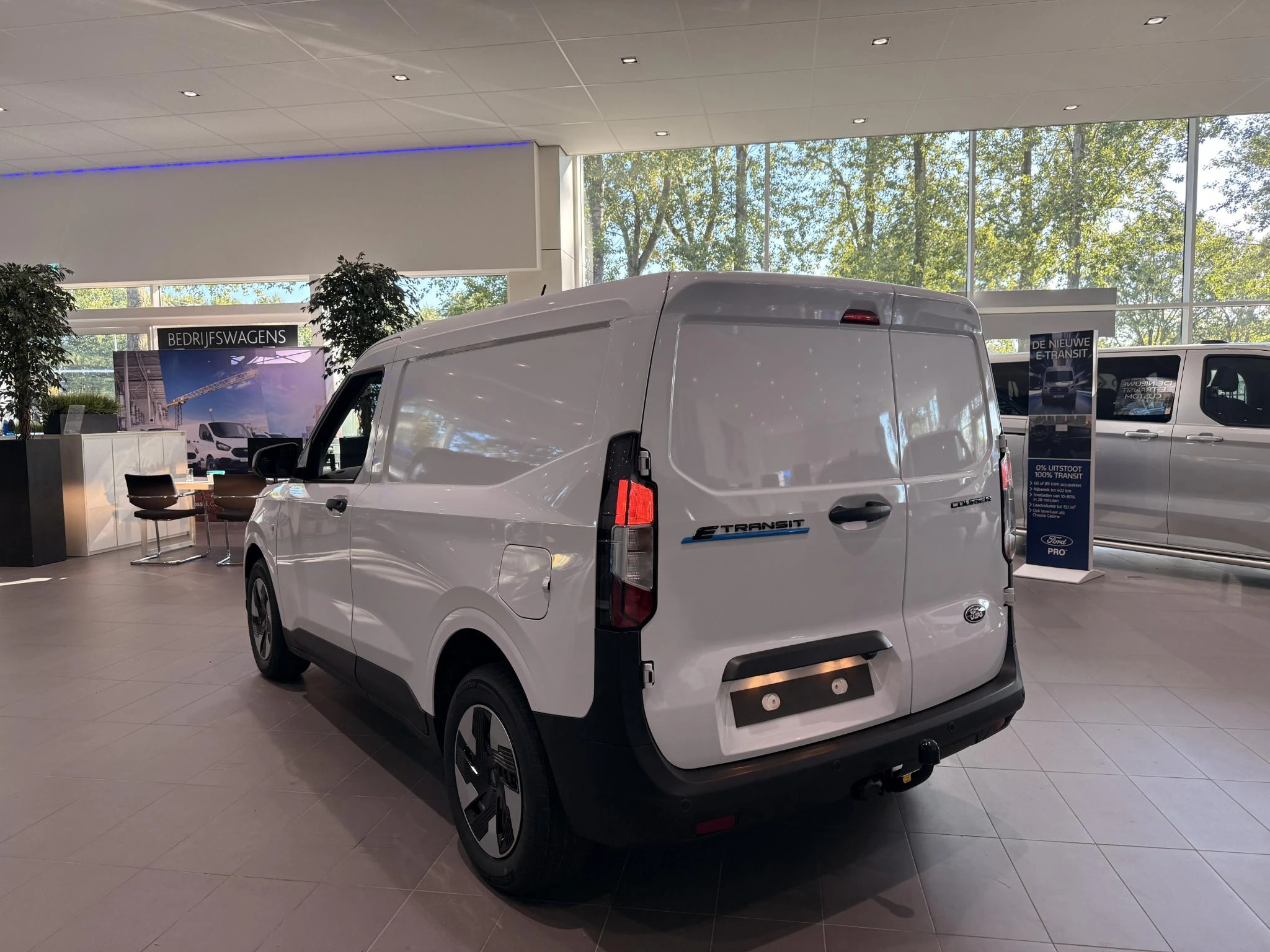 Ford E-Transit – autofoto 4