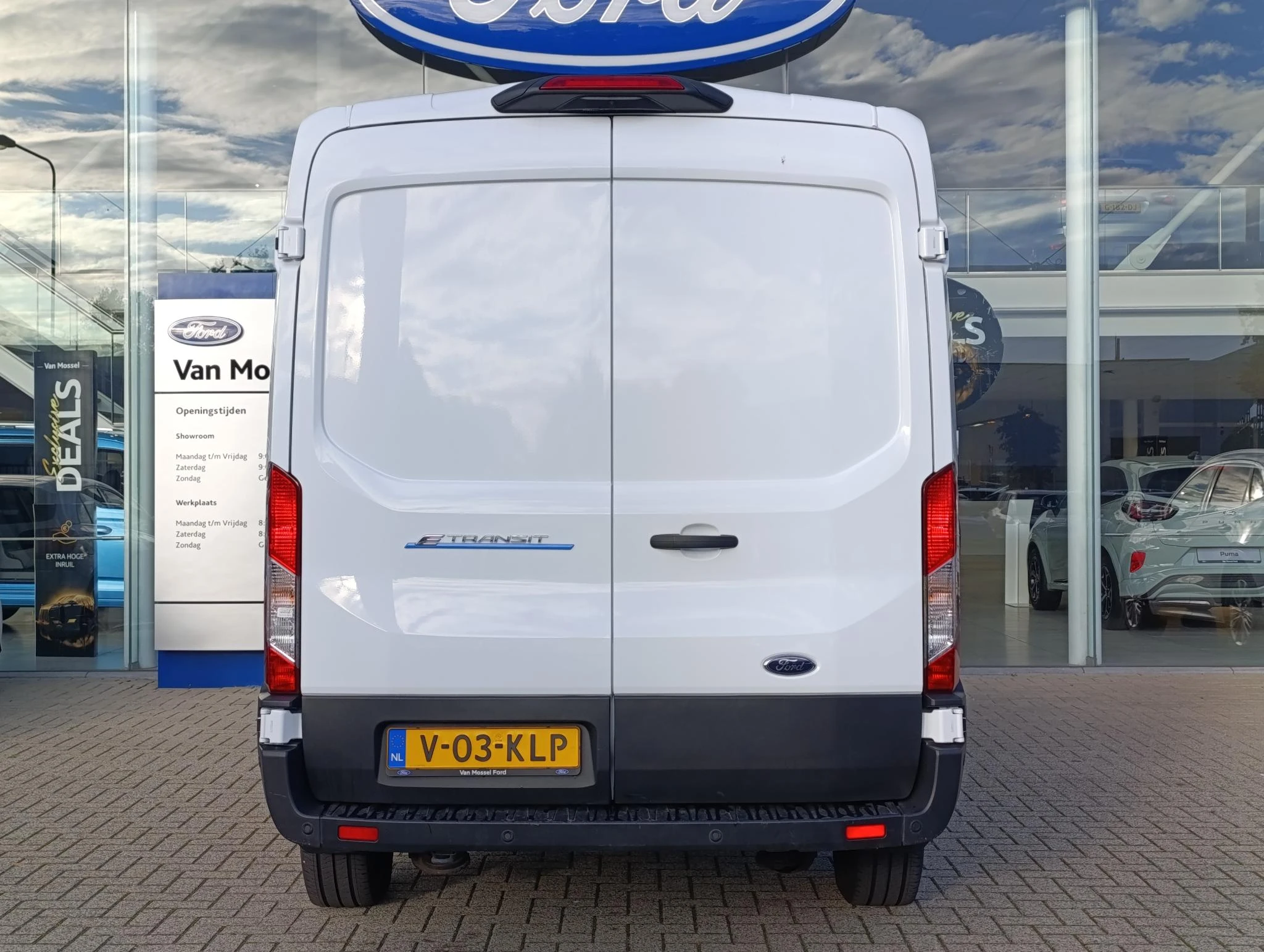 Ford E-Transit – autofoto 4