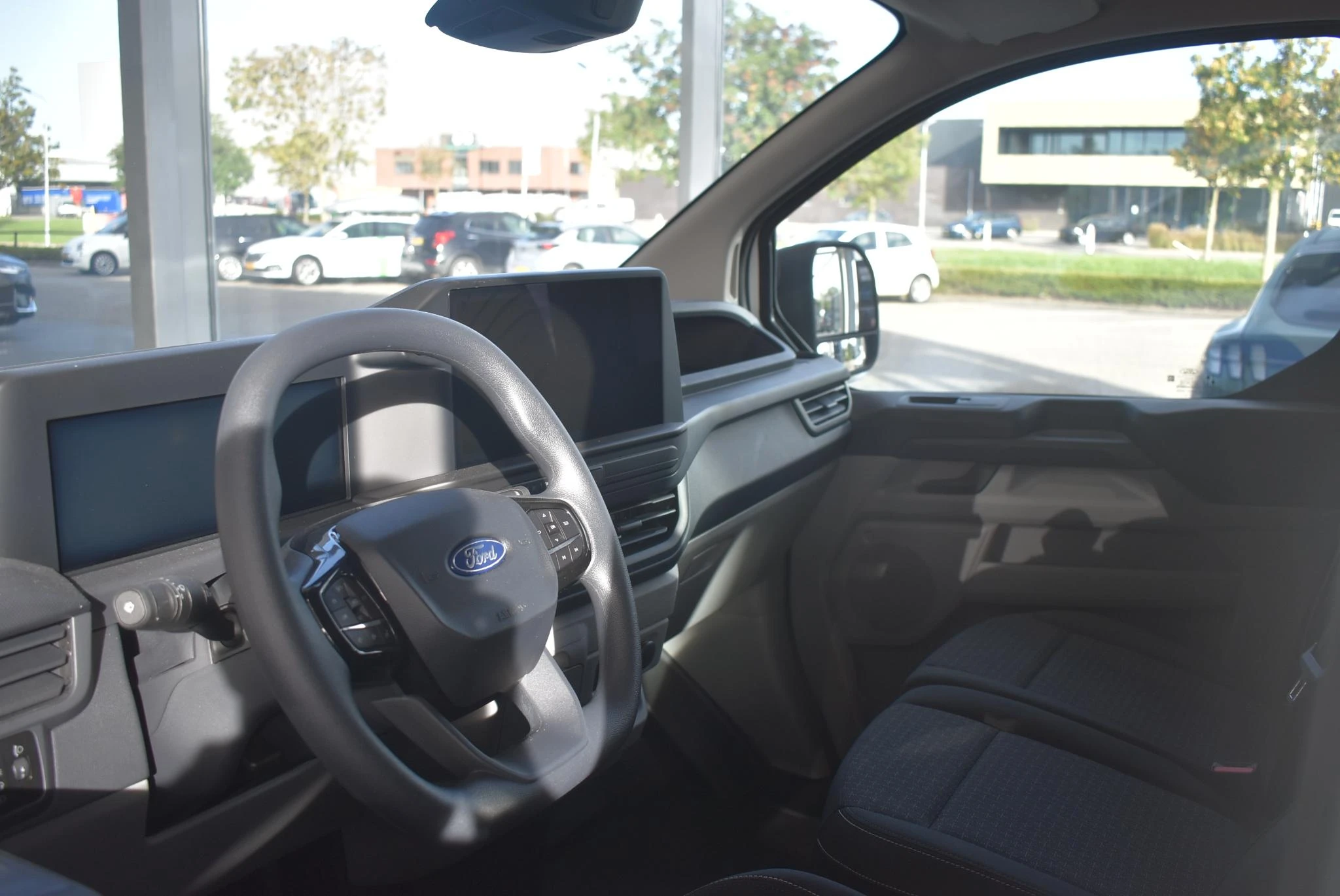 Ford E-Transit – autofoto 5