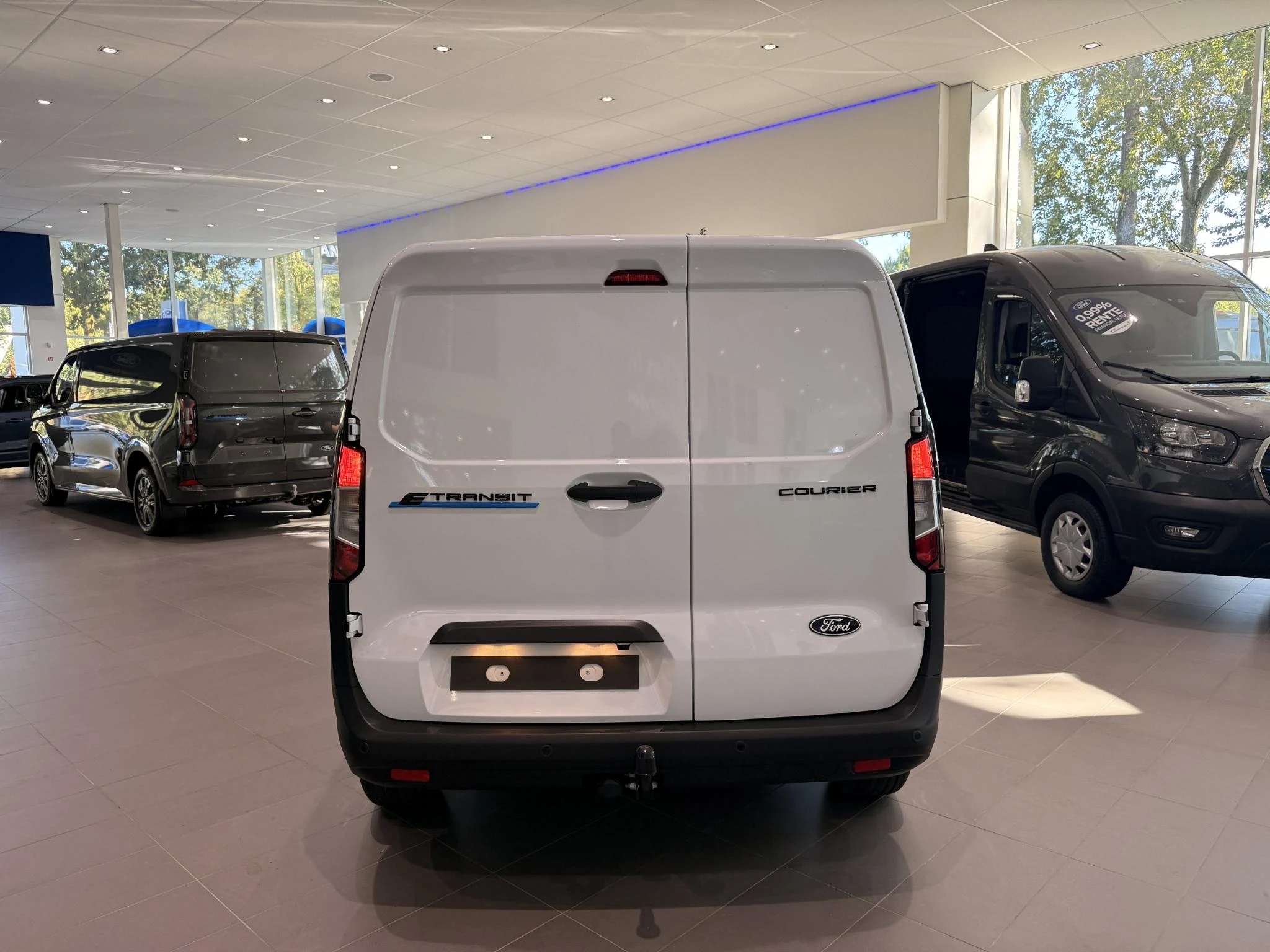 Ford E-Transit – autofoto 5