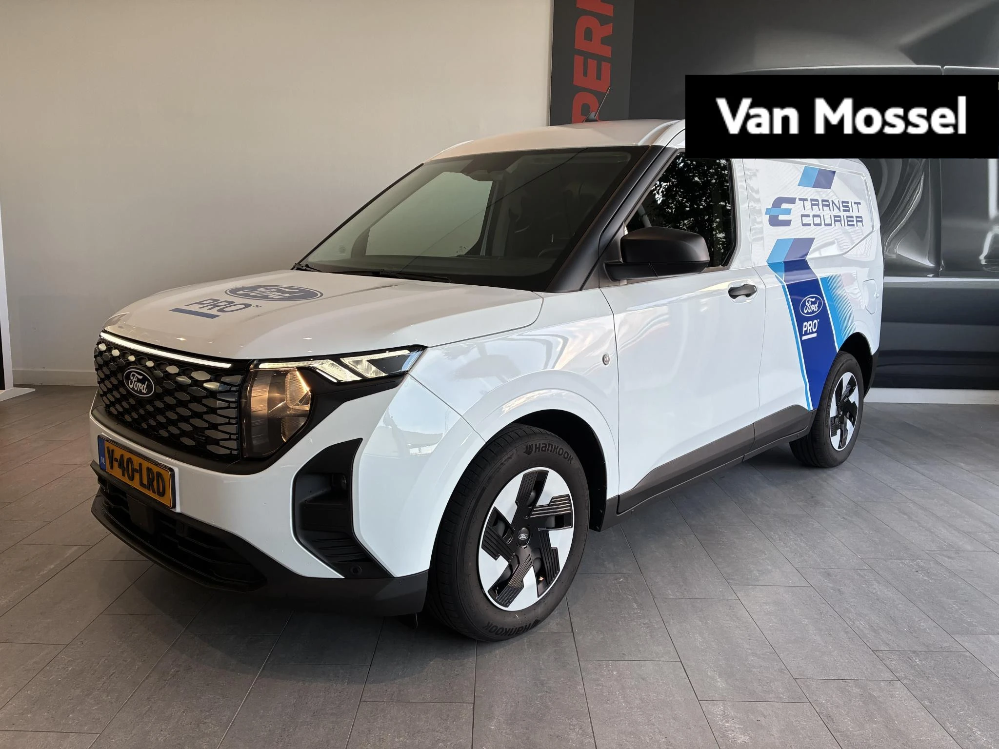 Ford E-TransitCourier – autofoto 2