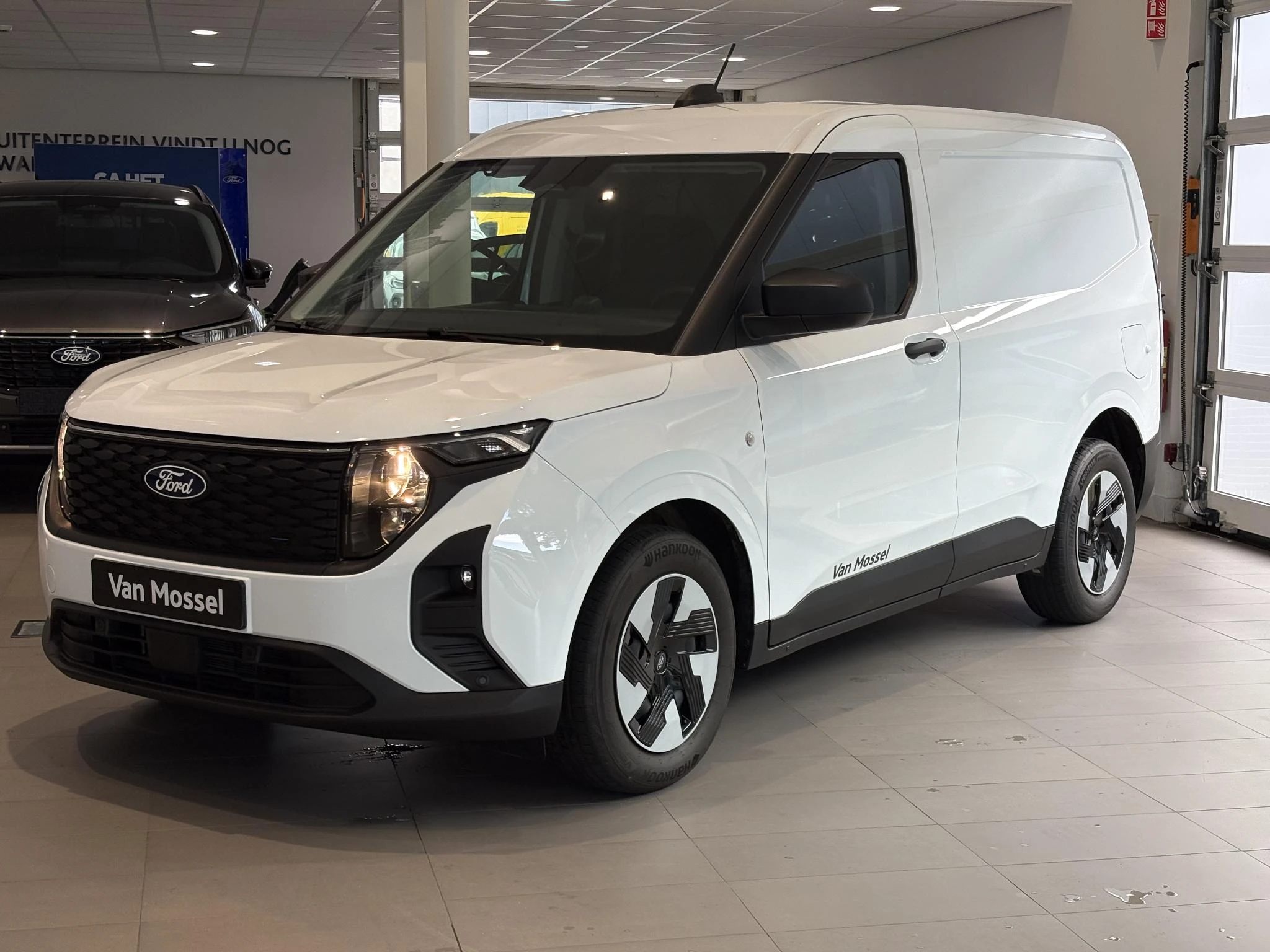 Ford E-TransitCourier – autofoto 4