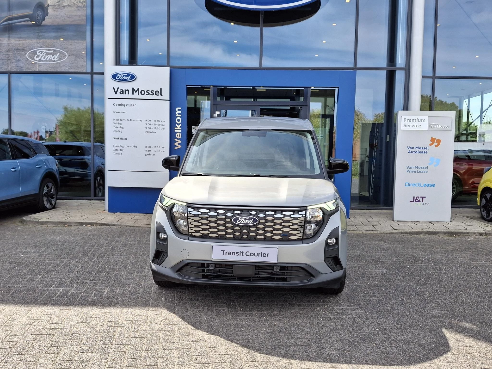 Ford E-TransitCourier – autofoto 4