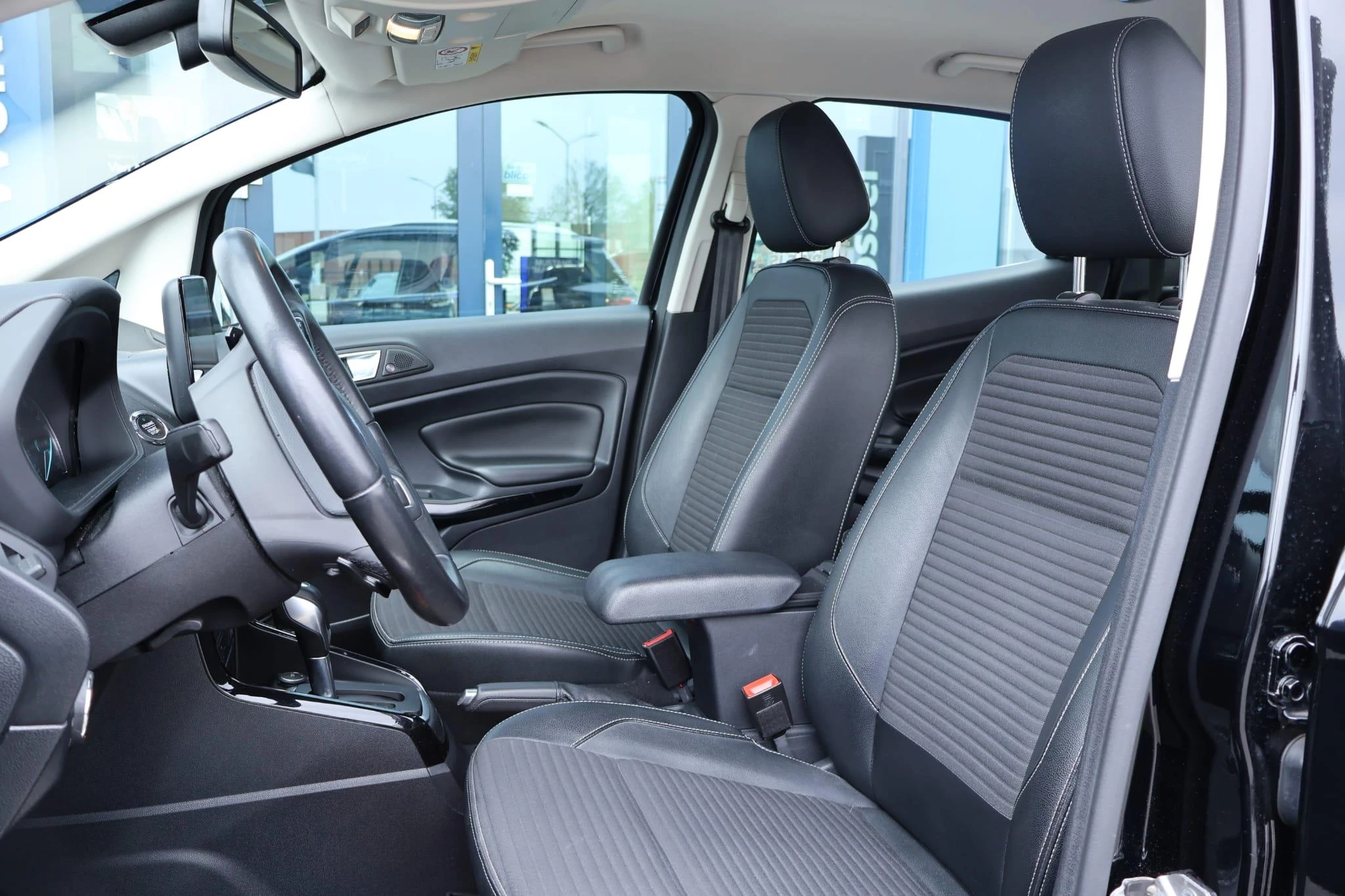 Ford EcoSport met kenteken 58100 – autofoto 5