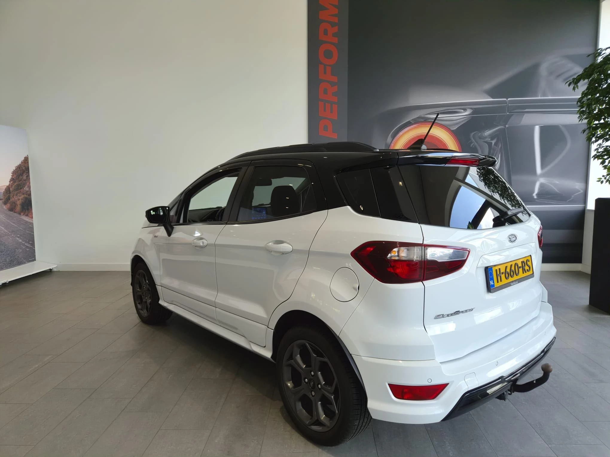 Ford EcoSport met kenteken 76100 – autofoto 5
