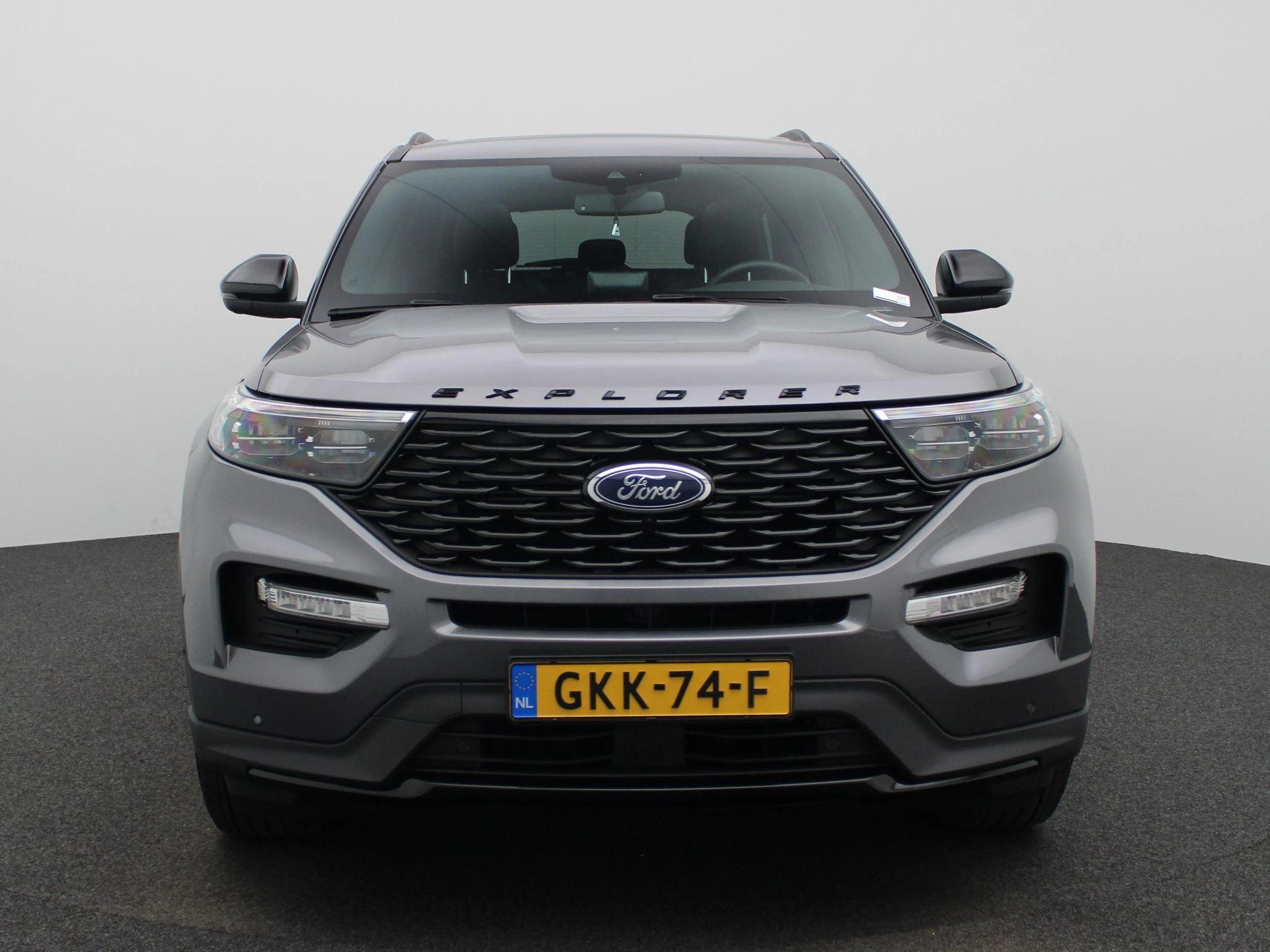 Ford Explorer met kenteken 29100 – autofoto 4