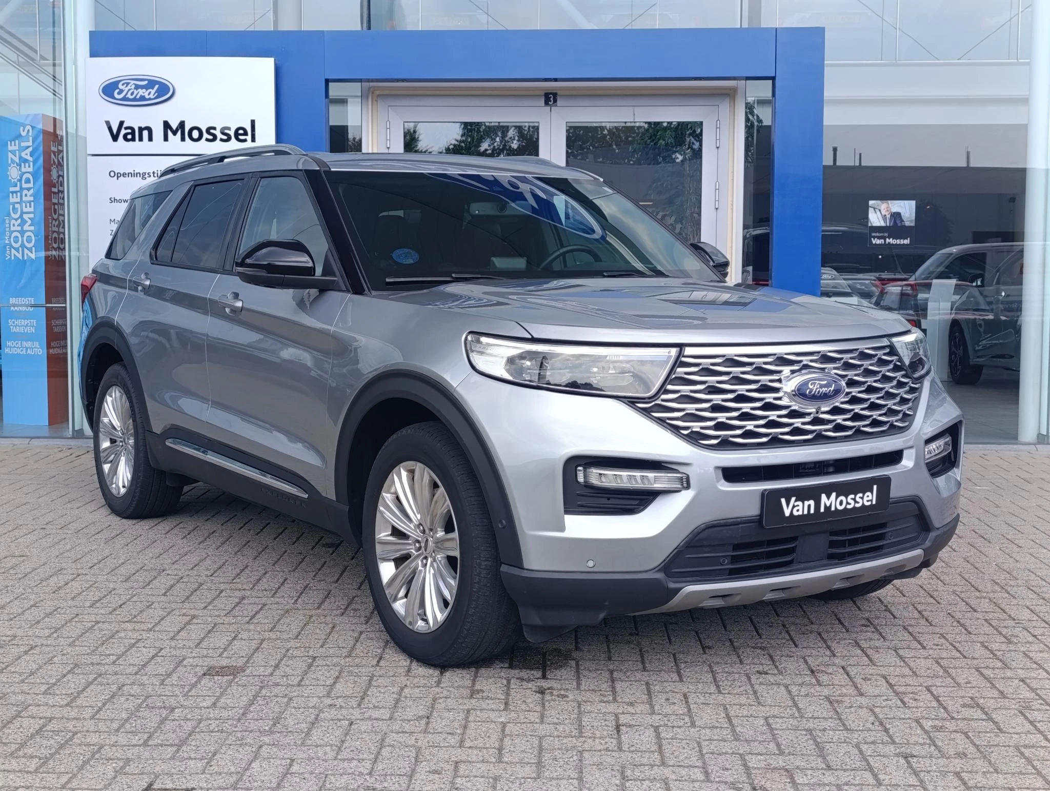 Ford Explorer met kenteken 29100 – autofoto 4