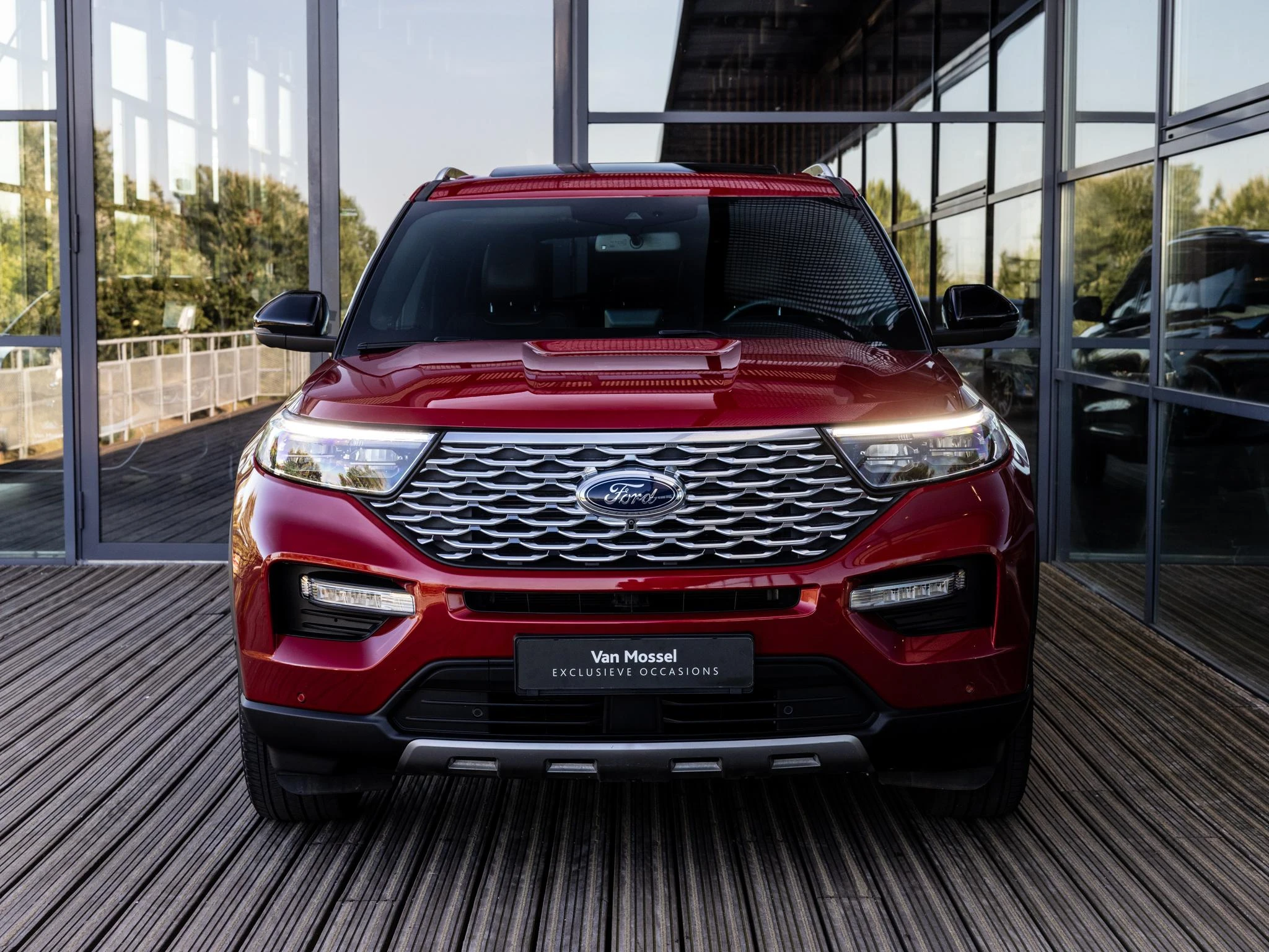 Ford Explorer met kenteken 29100 – autofoto 4
