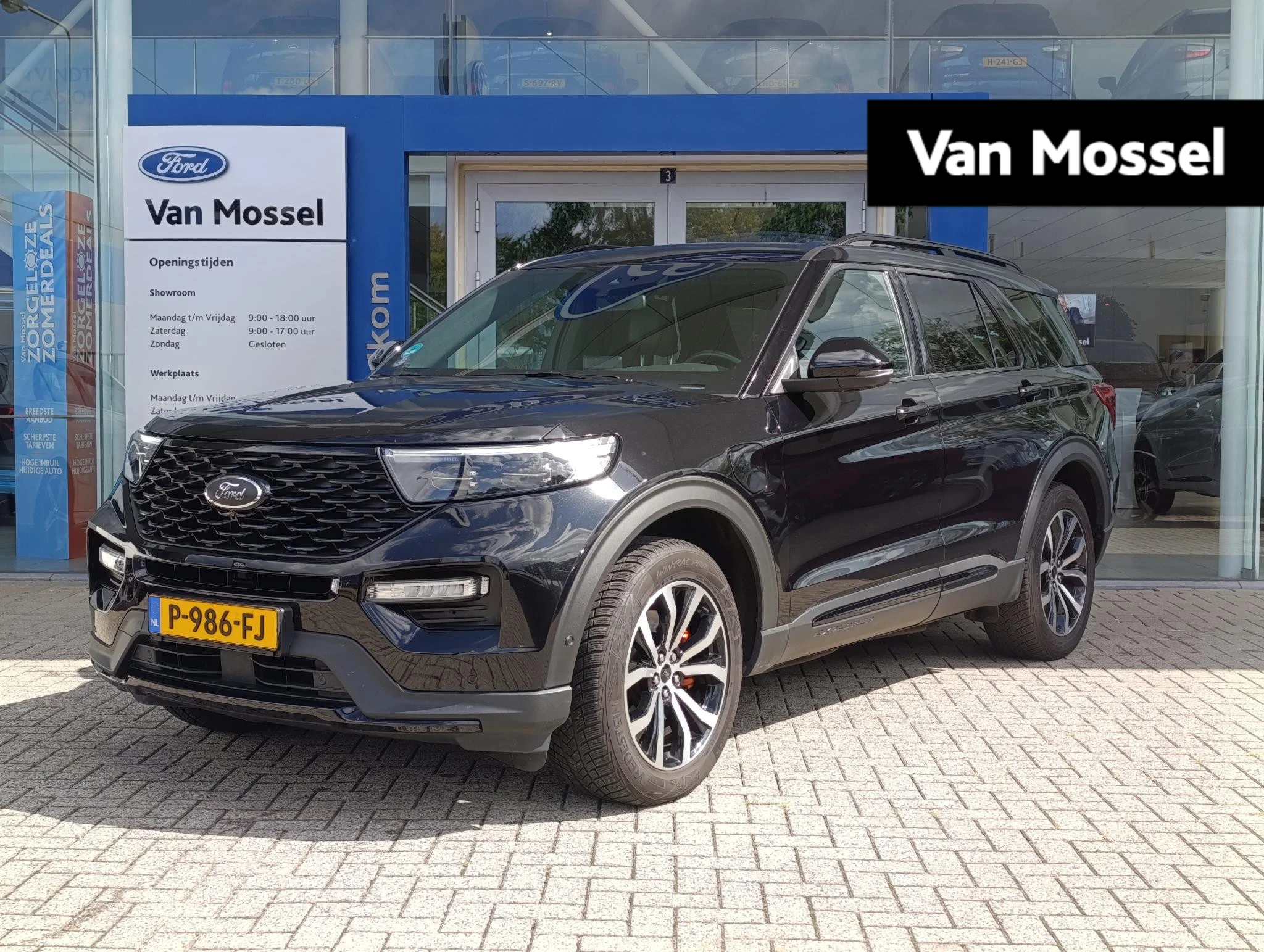 Ford Explorer met kenteken 42 – autofoto 2