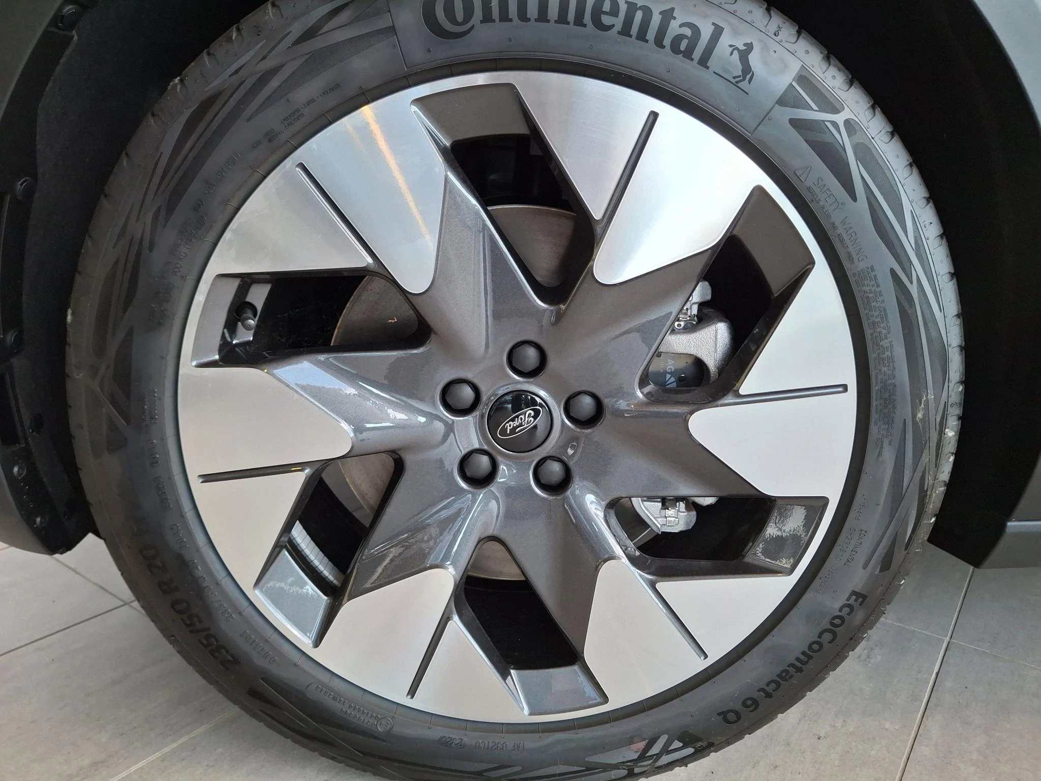 Ford Explorer – autofoto 4