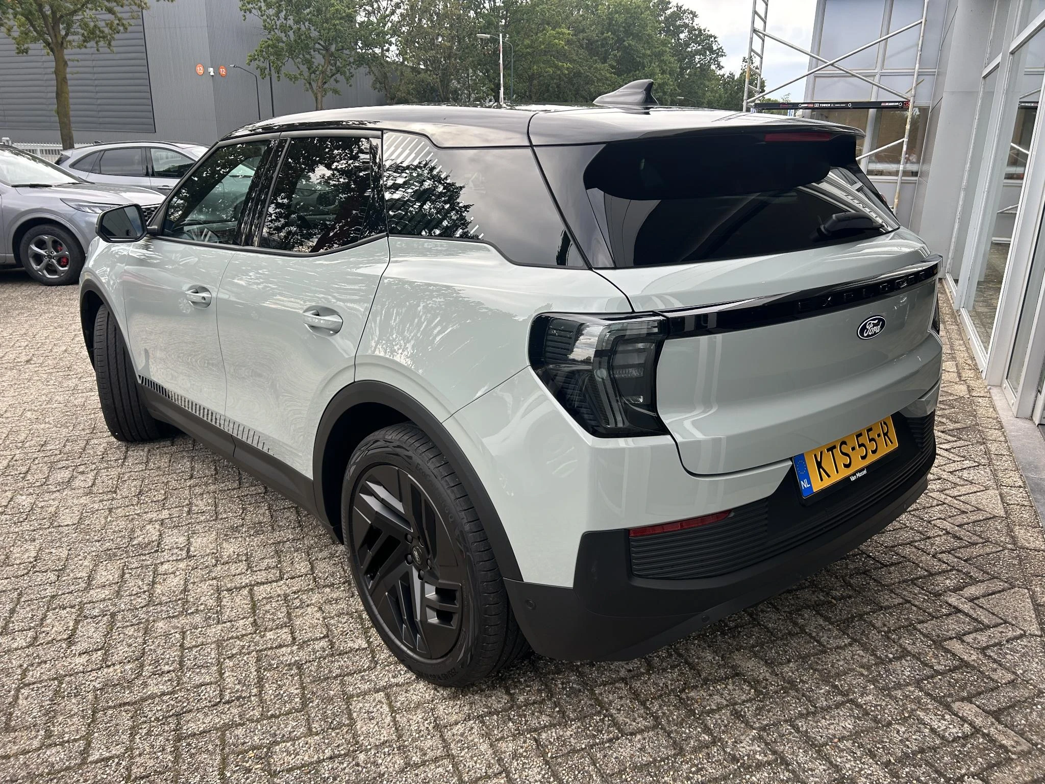 Ford Explorer – autofoto 5