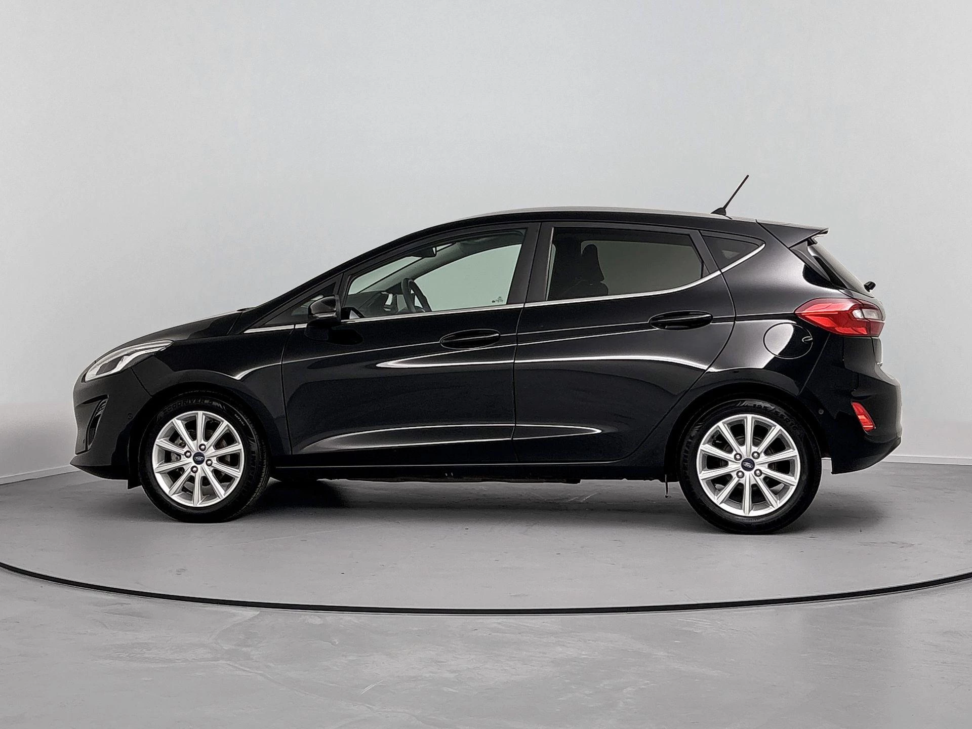 Ford Fiesta met kenteken 43100 – autofoto 5