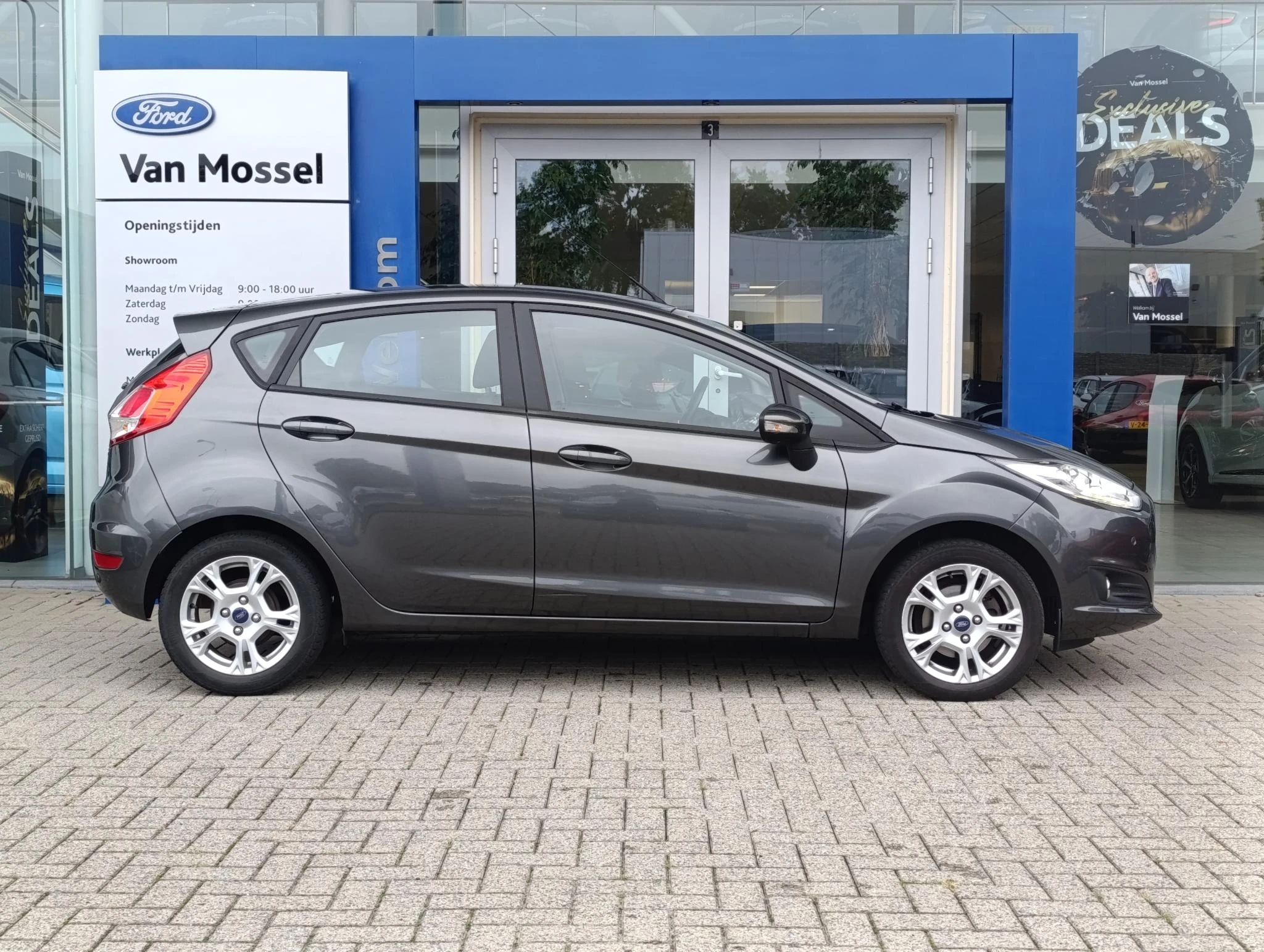 Ford Fiesta met kenteken 43100 – autofoto 5