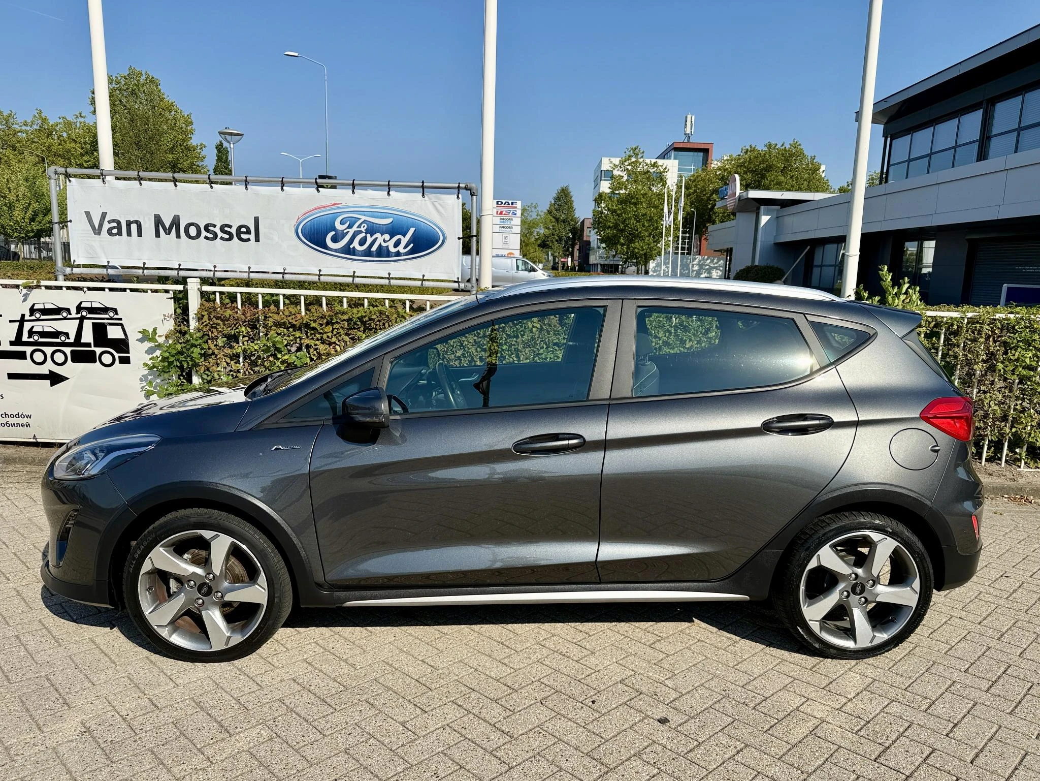 Ford Fiesta met kenteken 46100 – autofoto 4