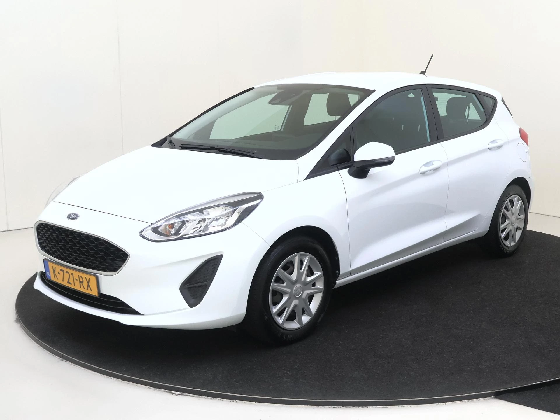 Ford Fiesta met kenteken 50100 – autofoto 2