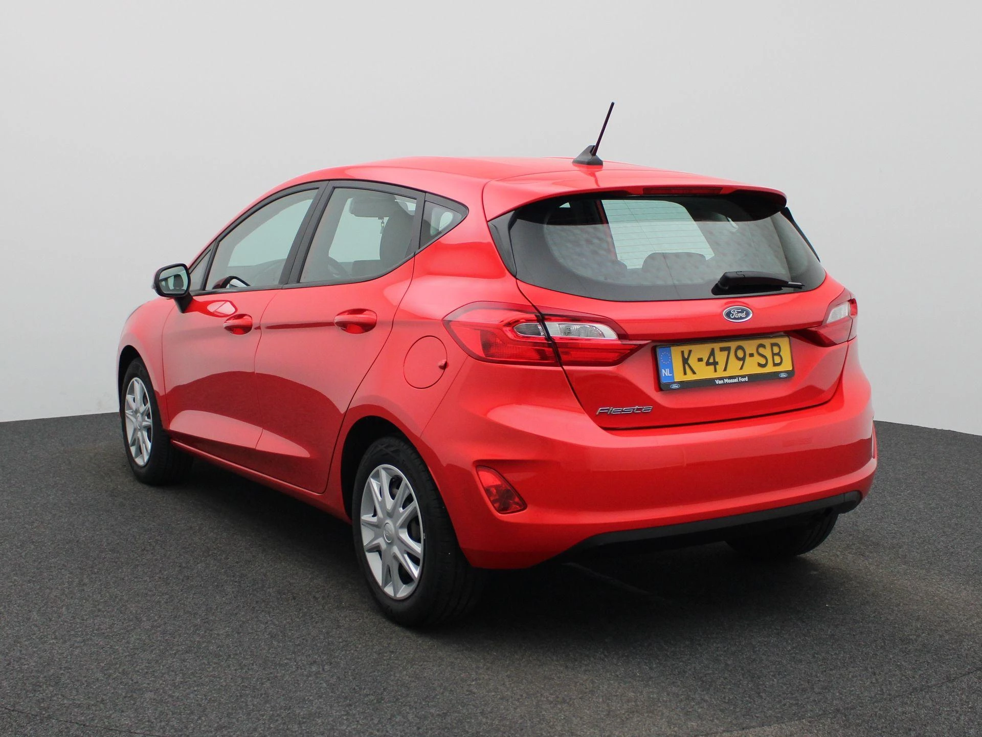 Ford Fiesta met kenteken 50100 – autofoto 3