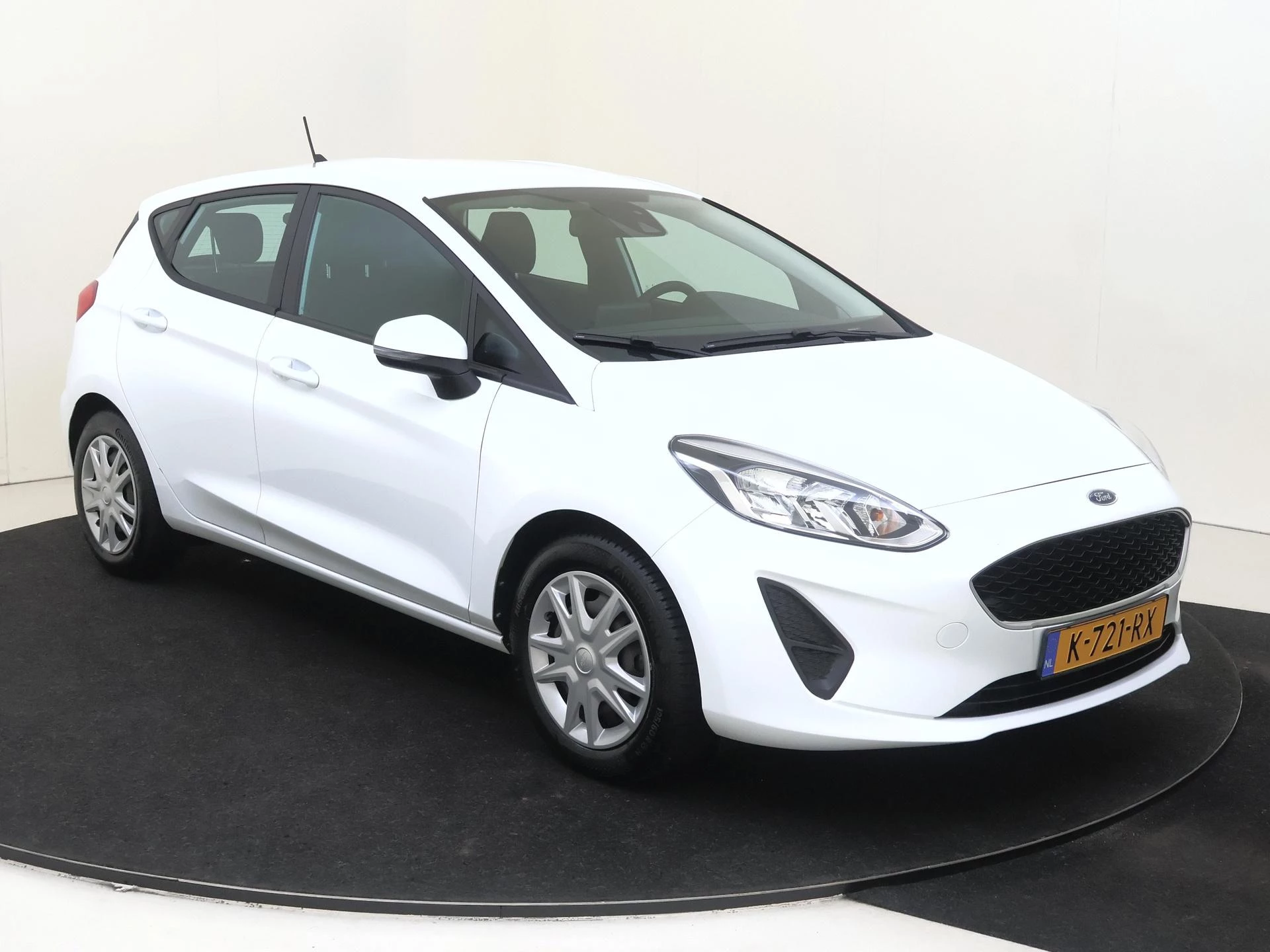 Ford Fiesta met kenteken 50100 – autofoto 3