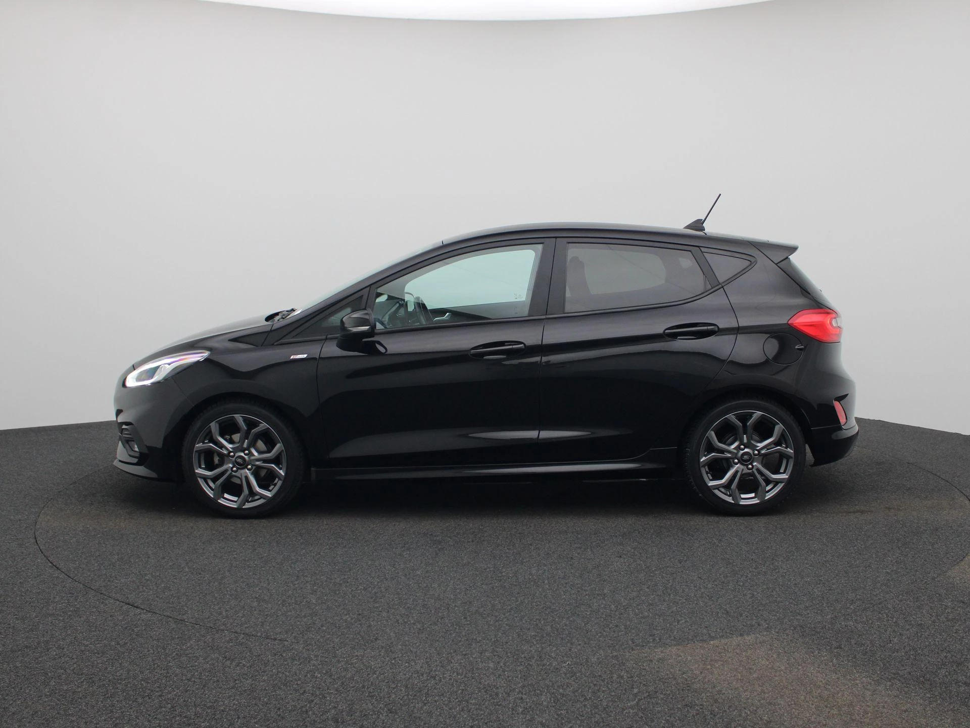 Ford Fiesta met kenteken 50100 – autofoto 5