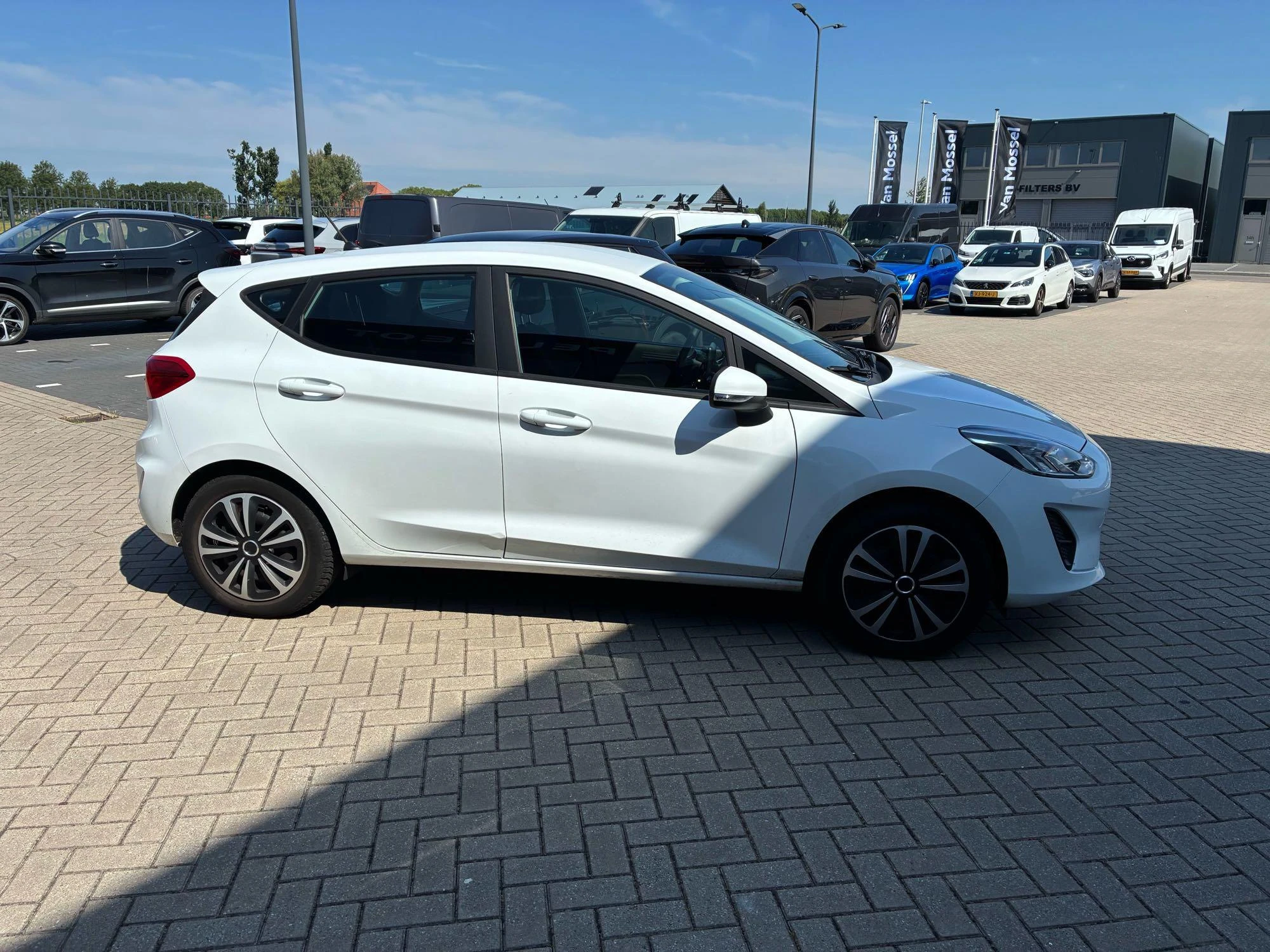 Ford Fiesta met kenteken 64100 – autofoto 5
