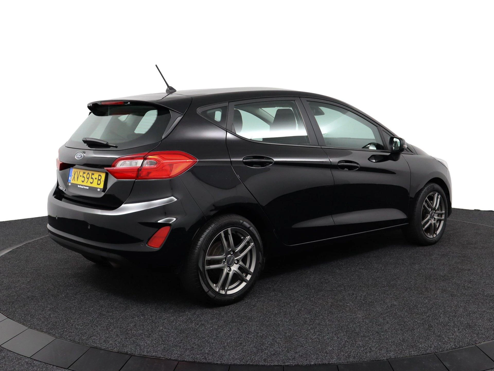 Ford Fiesta met kenteken 64100 – autofoto 5