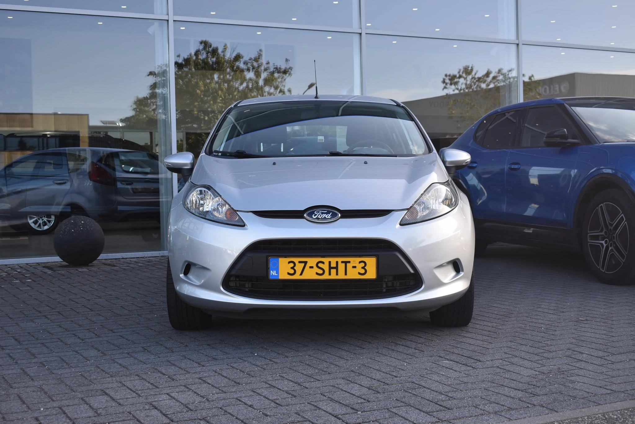 Ford Fiesta met kenteken 73100 – autofoto 4