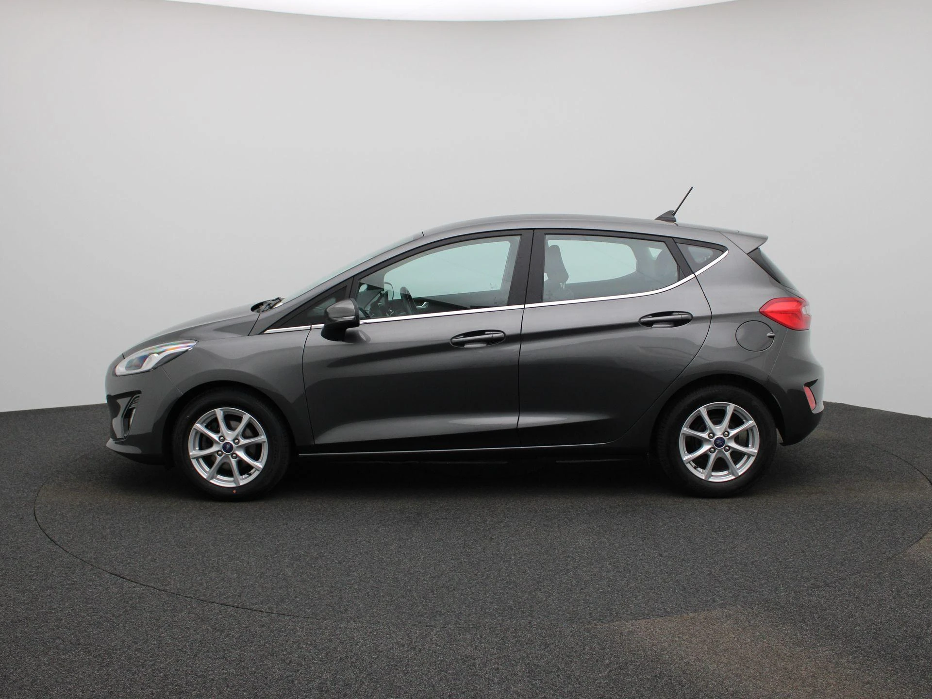 Ford Fiesta met kenteken 75100 – autofoto 5