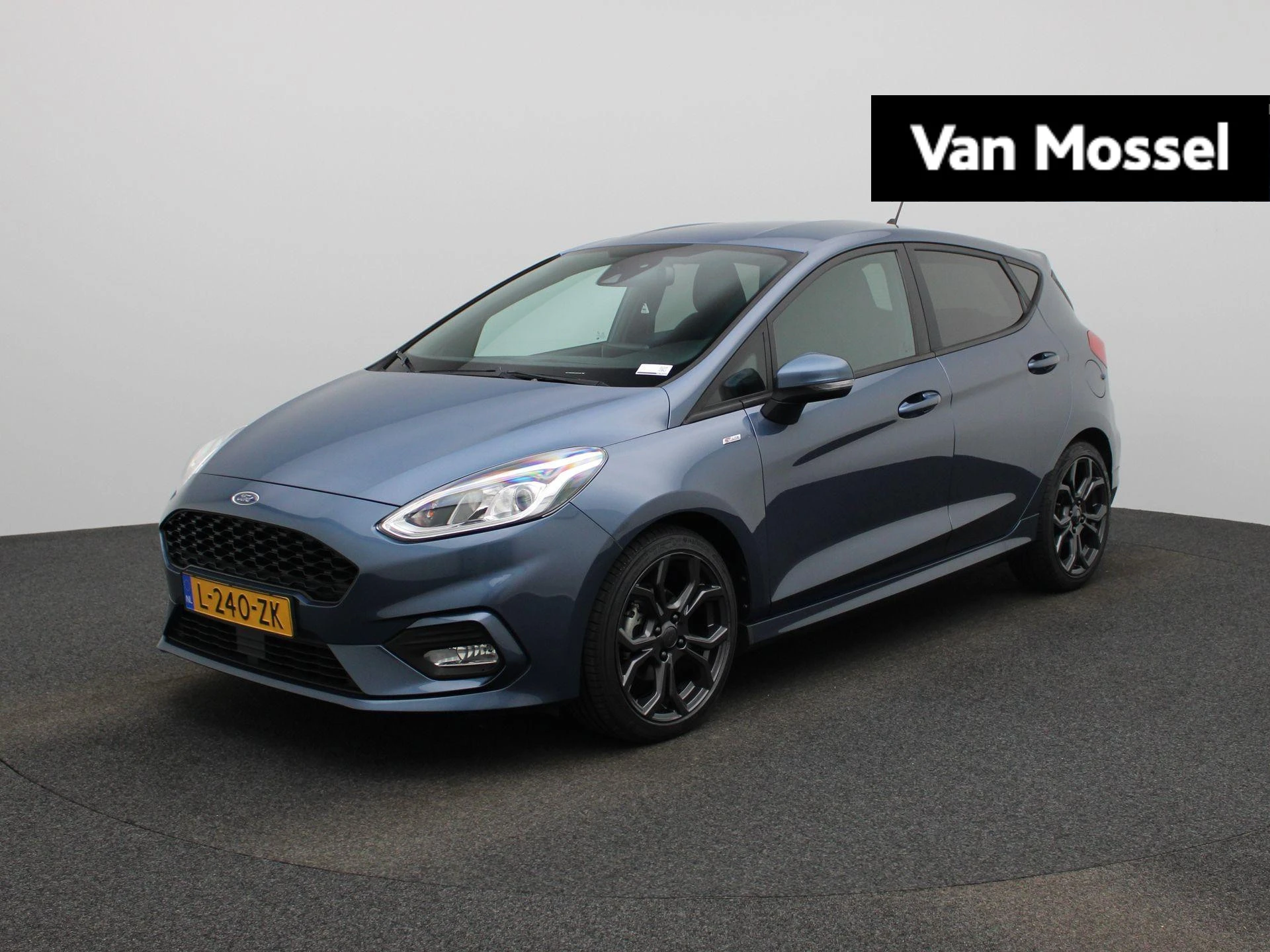 Ford Fiesta met kenteken L-240-ZK – autofoto 2