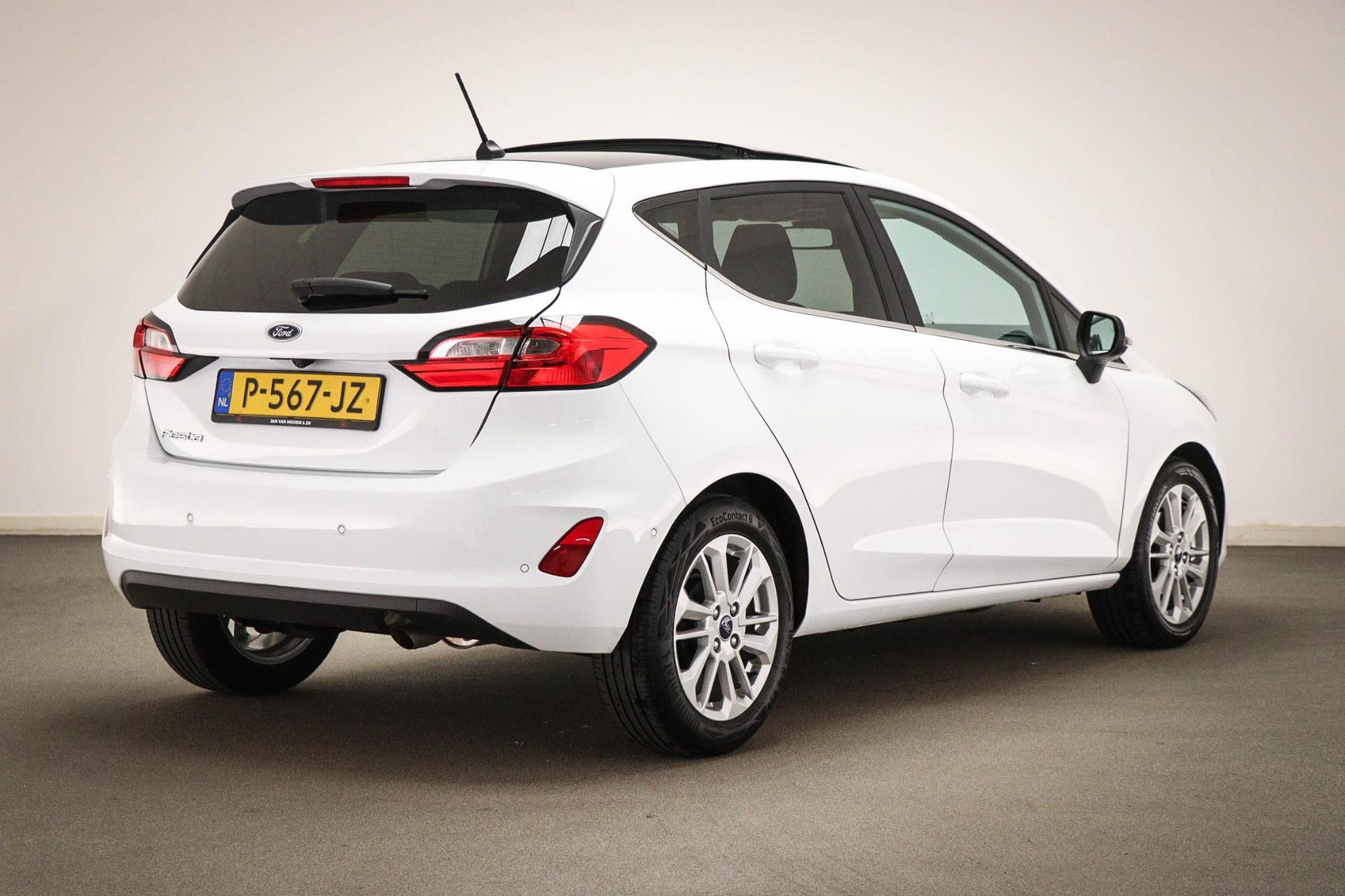 Ford Fiesta met kenteken P-567-JZ – autofoto 2