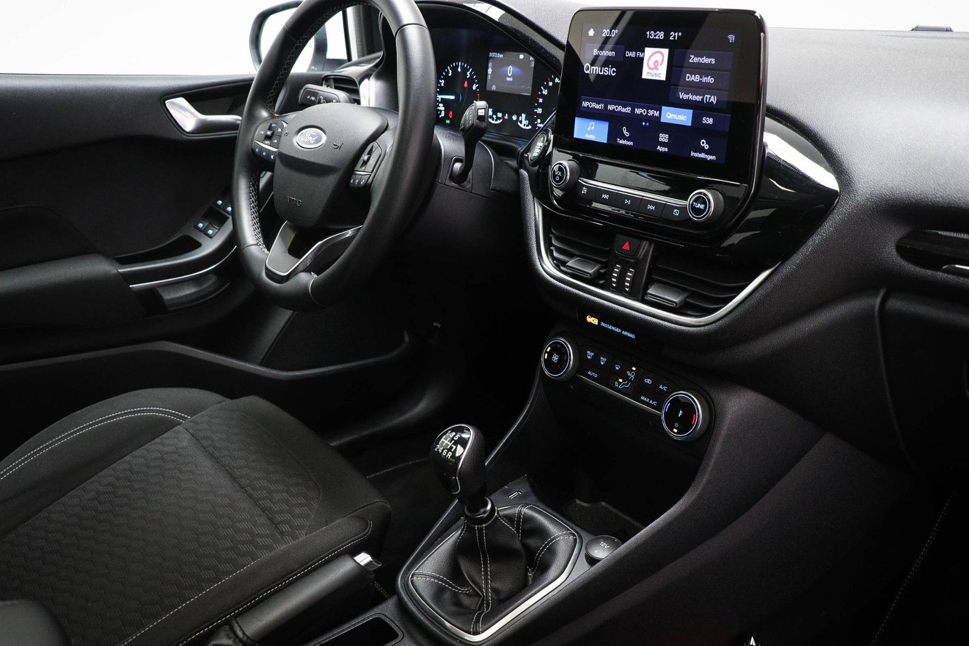 Ford Fiesta met kenteken P-567-JZ – autofoto 3