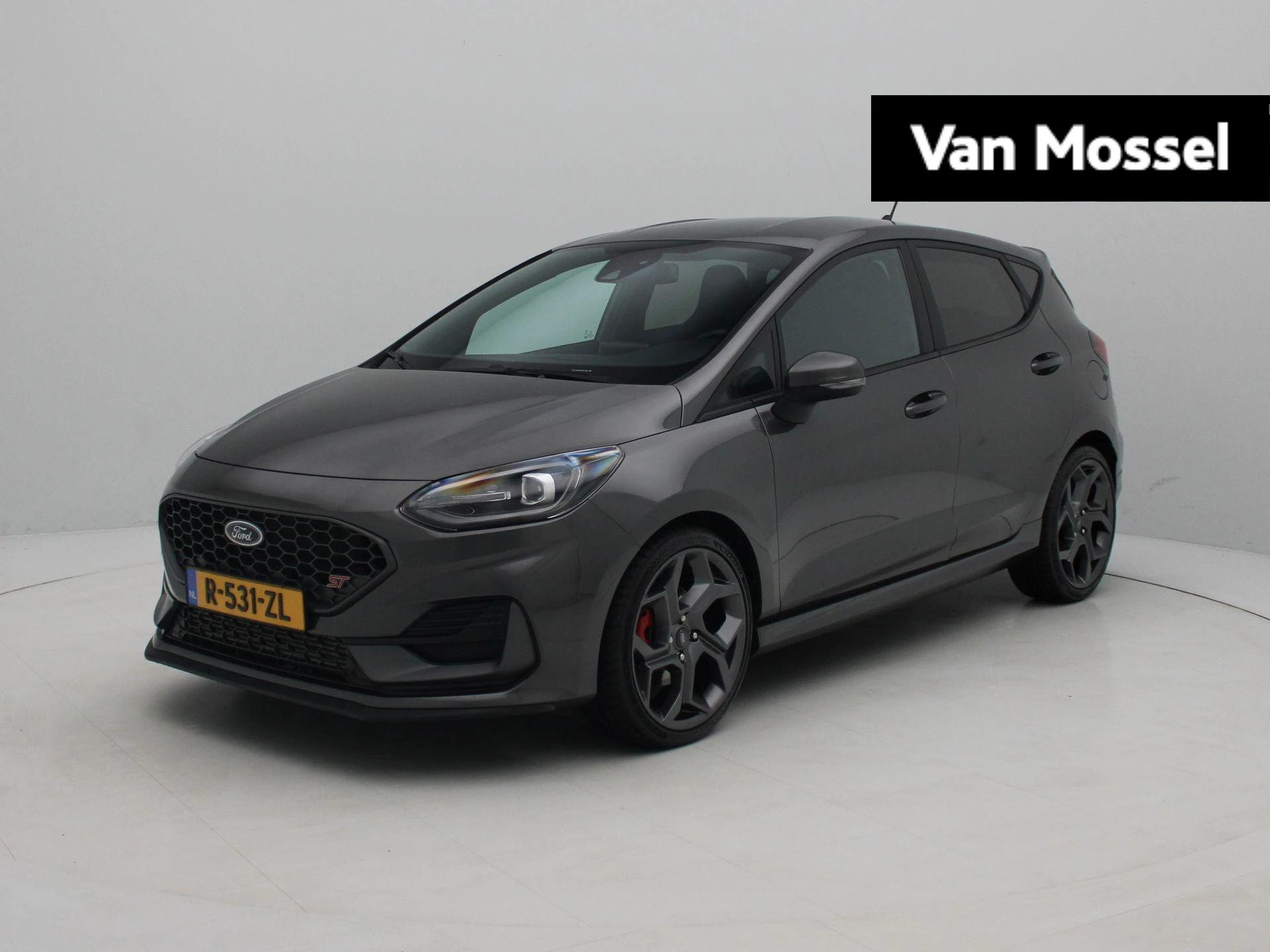 Ford Fiesta met kenteken R-531-ZL – autofoto 2