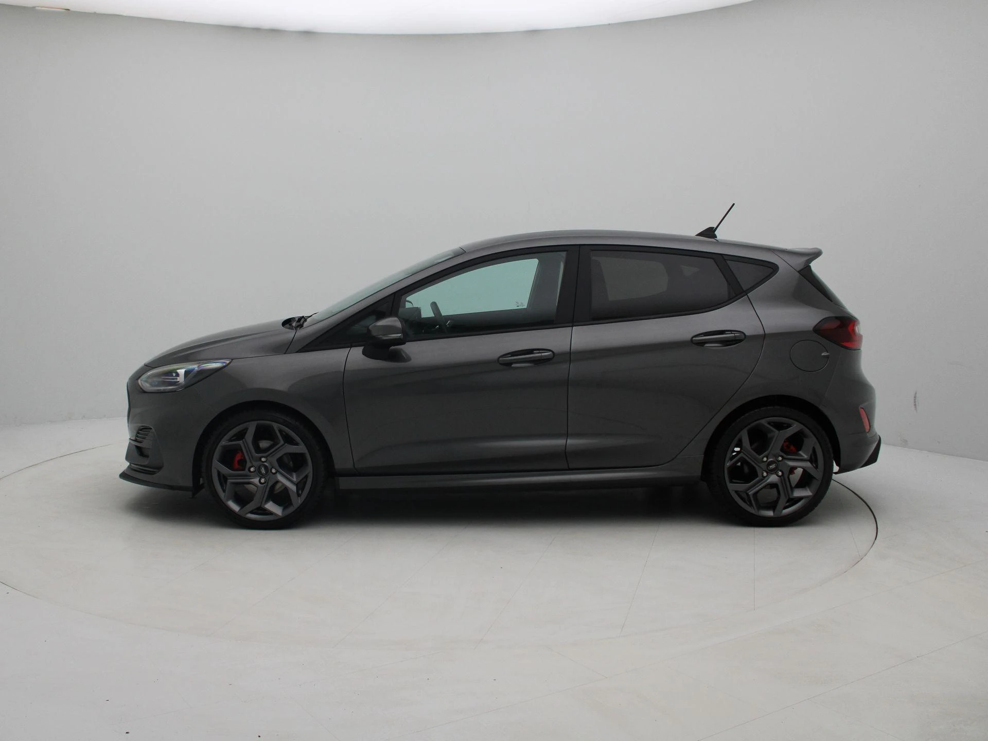 Ford Fiesta met kenteken R-531-ZL – autofoto 5