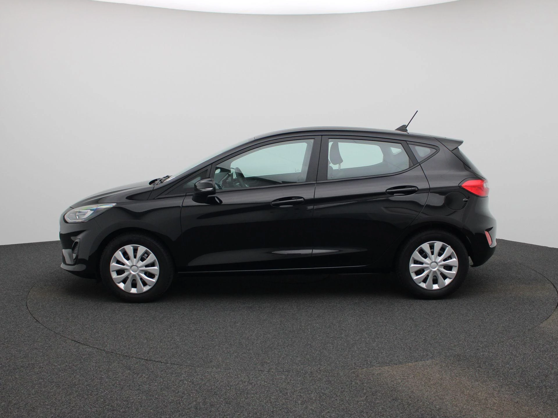 Ford Fiesta met kenteken R-899-TX – autofoto 5