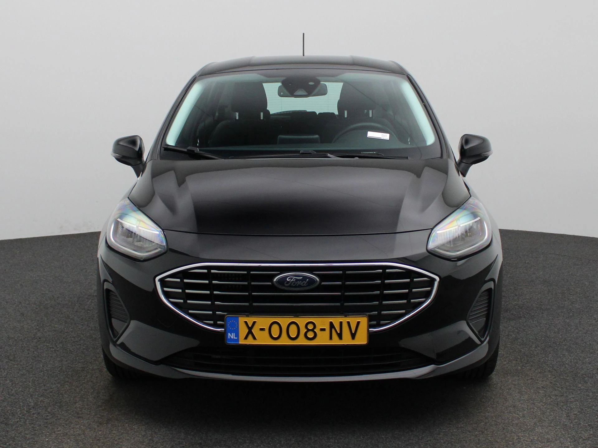 Ford Fiesta met kenteken X-008-NV – autofoto 4