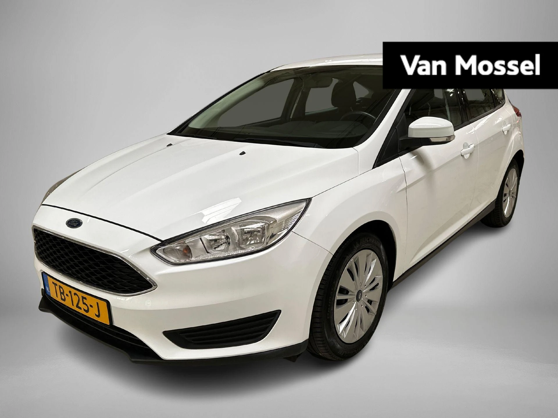 Ford Focus met kenteken 46100 – autofoto 2