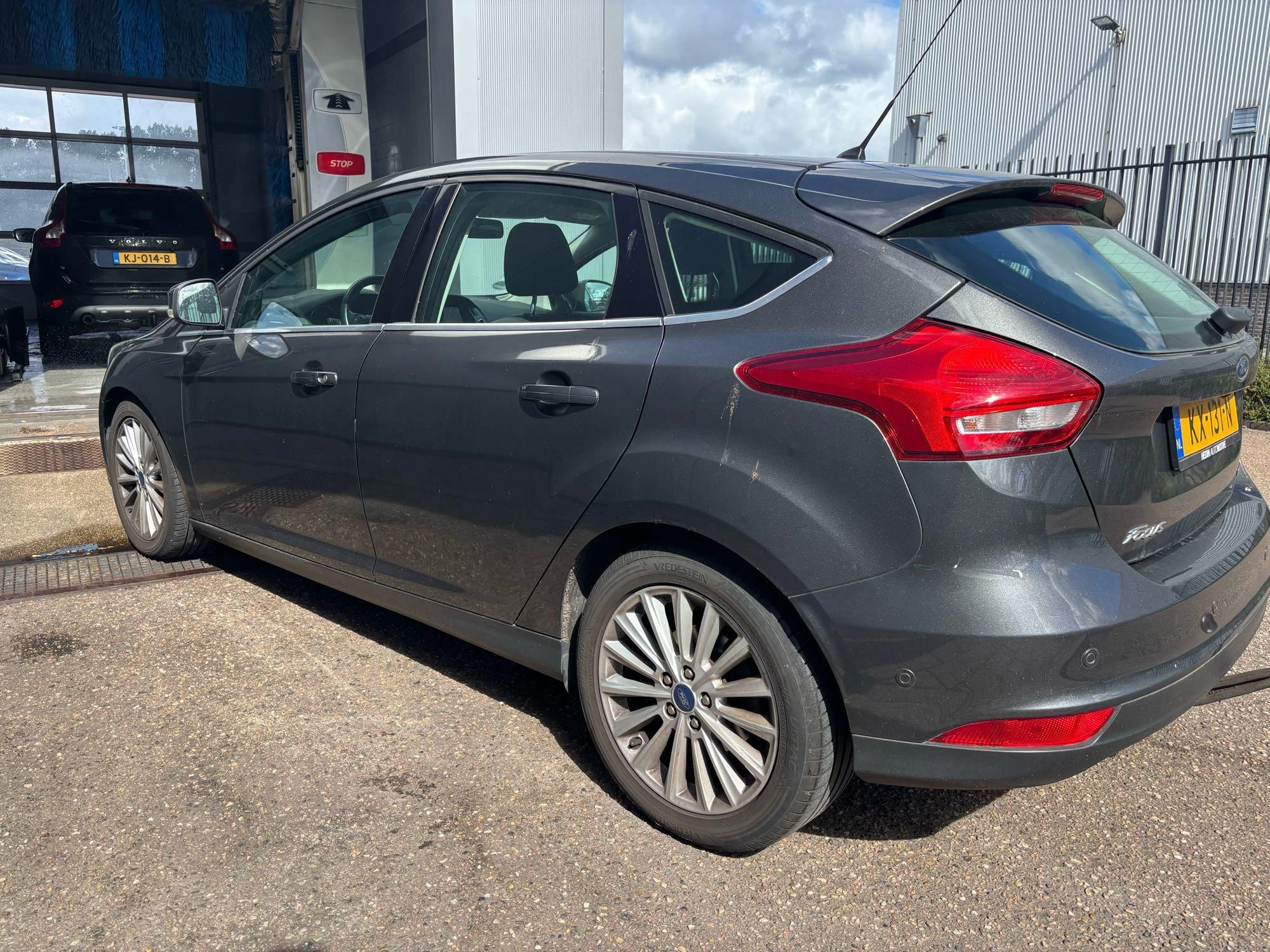 Ford Focus met kenteken 55100 – autofoto 4