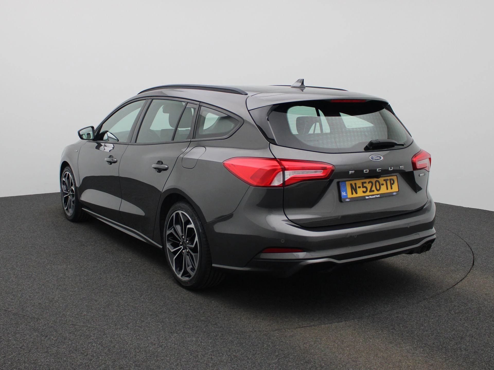 Ford Focus met kenteken N-520-TP – autofoto 3