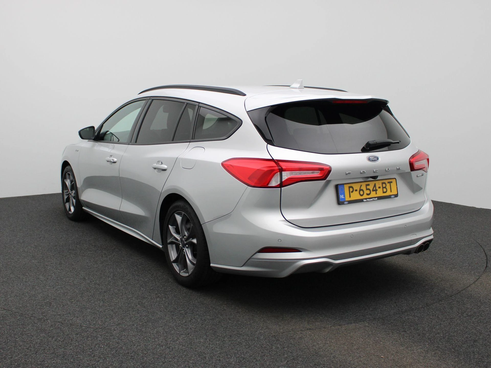 Ford Focus met kenteken P-654-BT – autofoto 3