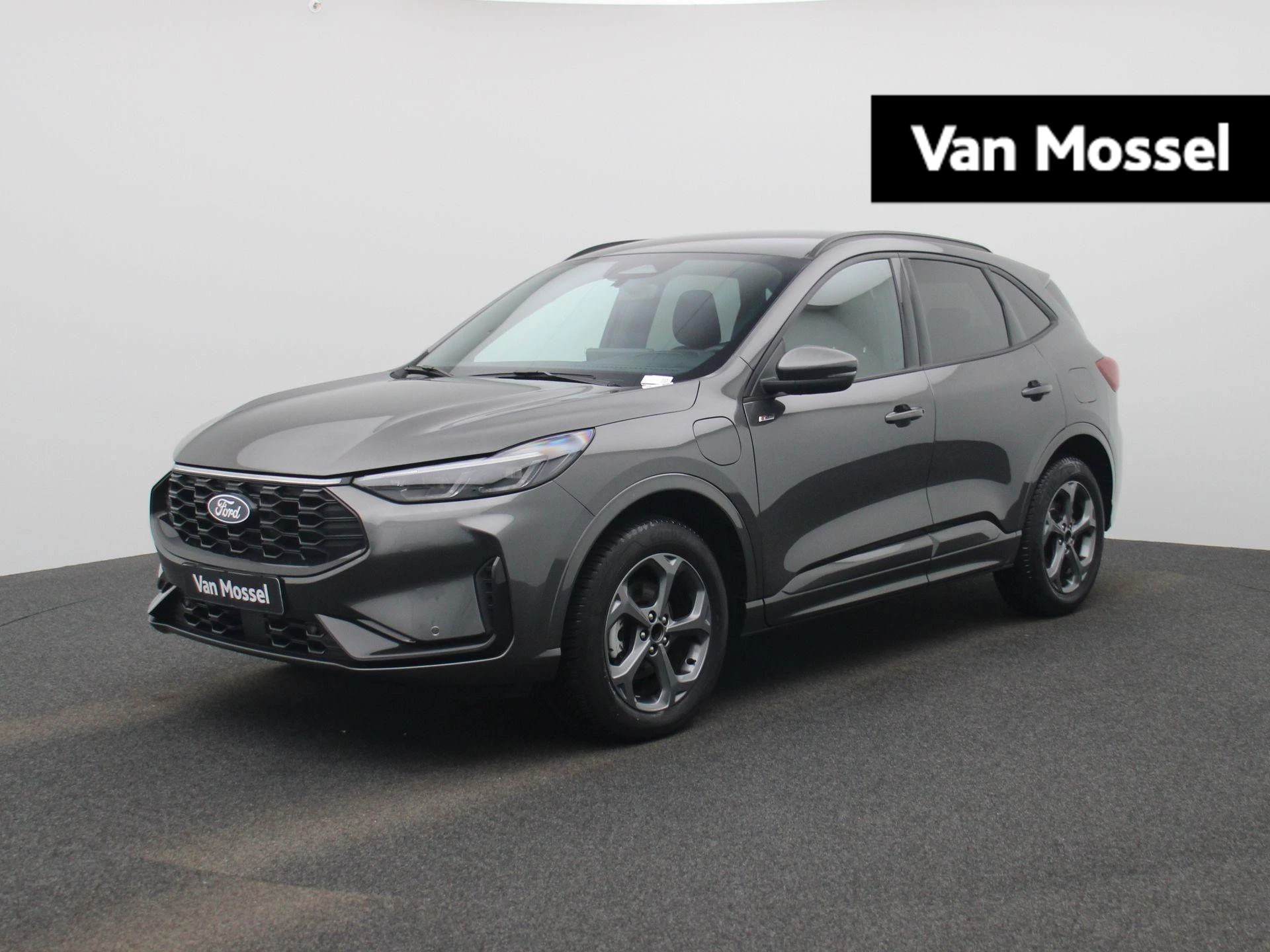 Ford Kuga met kenteken 09100 – autofoto 2