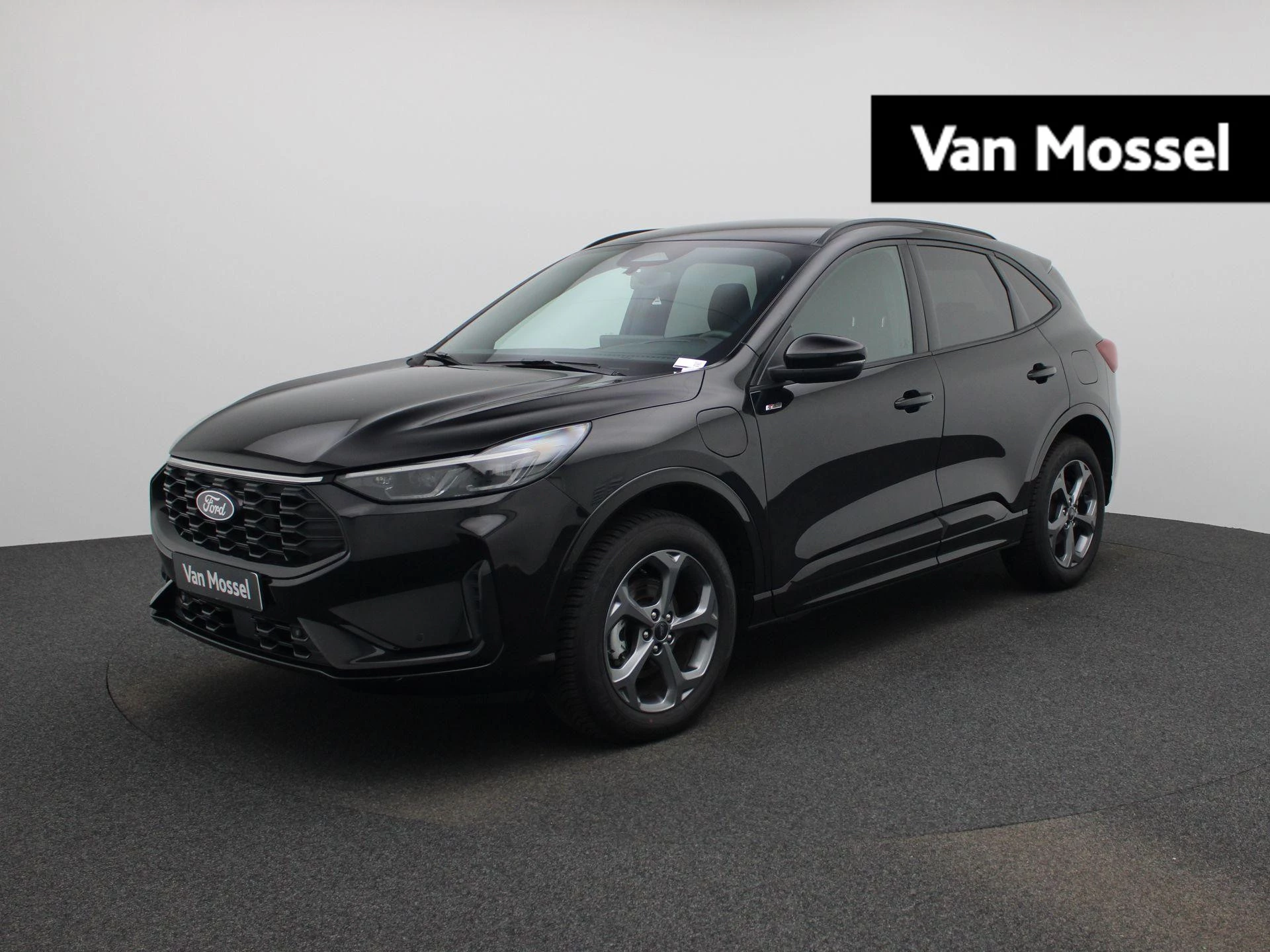 Ford Kuga met kenteken 09100 – autofoto 2