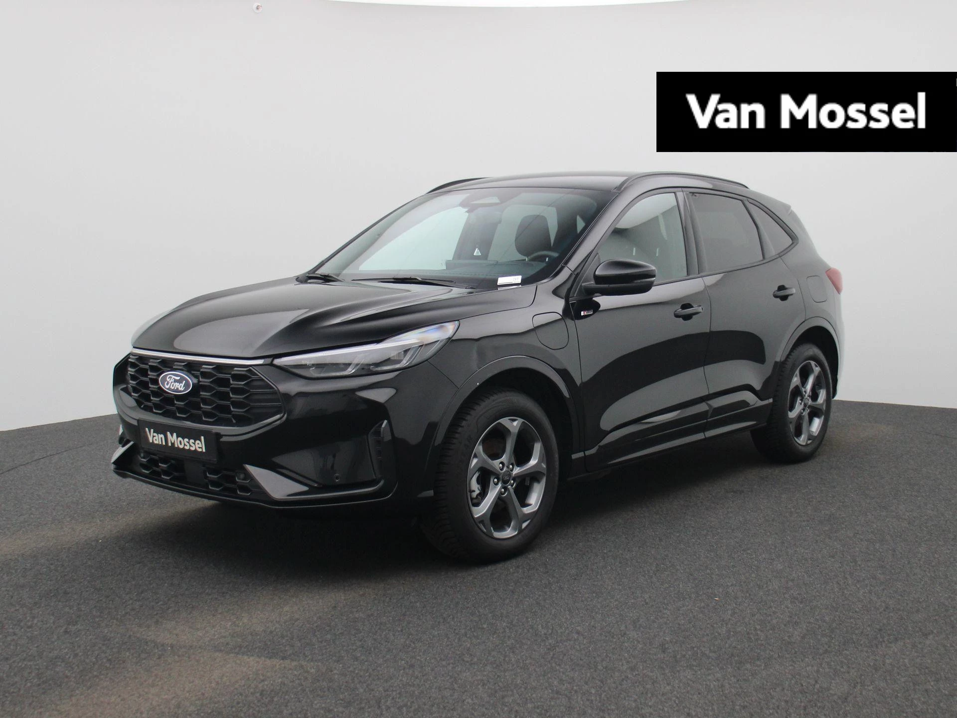 Ford Kuga met kenteken 09100 – autofoto 2