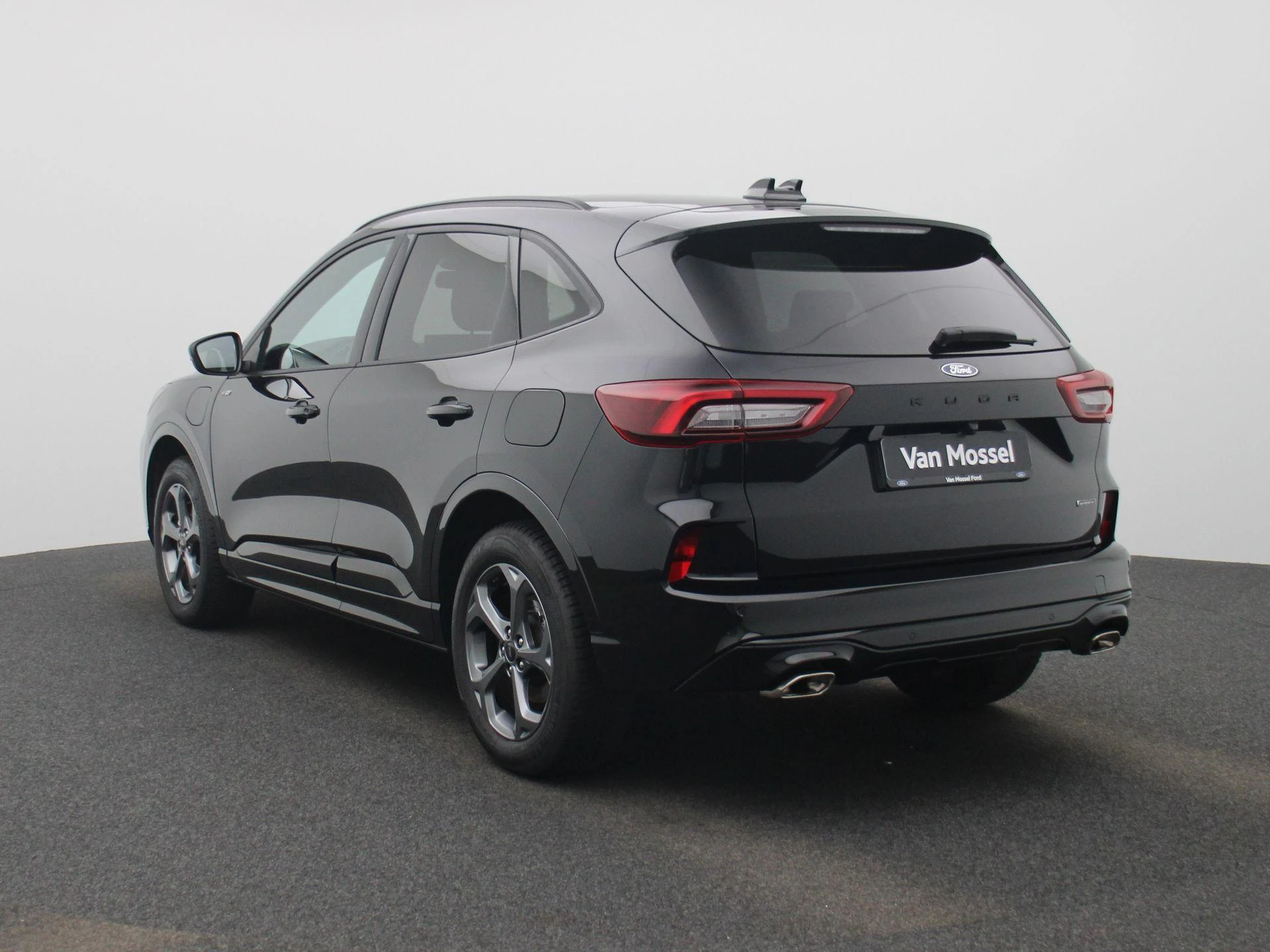 Ford Kuga met kenteken 09100 – autofoto 3