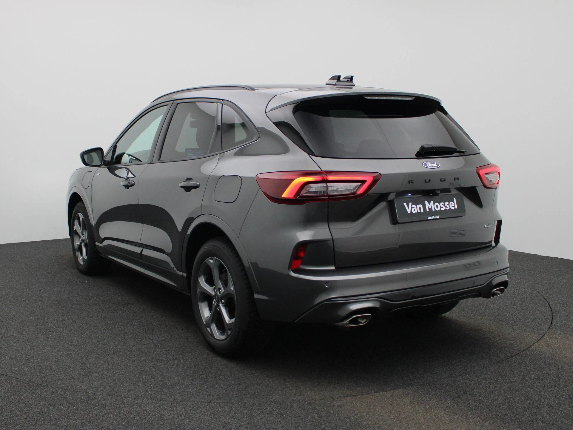 Ford Kuga met kenteken 09100 – autofoto 3