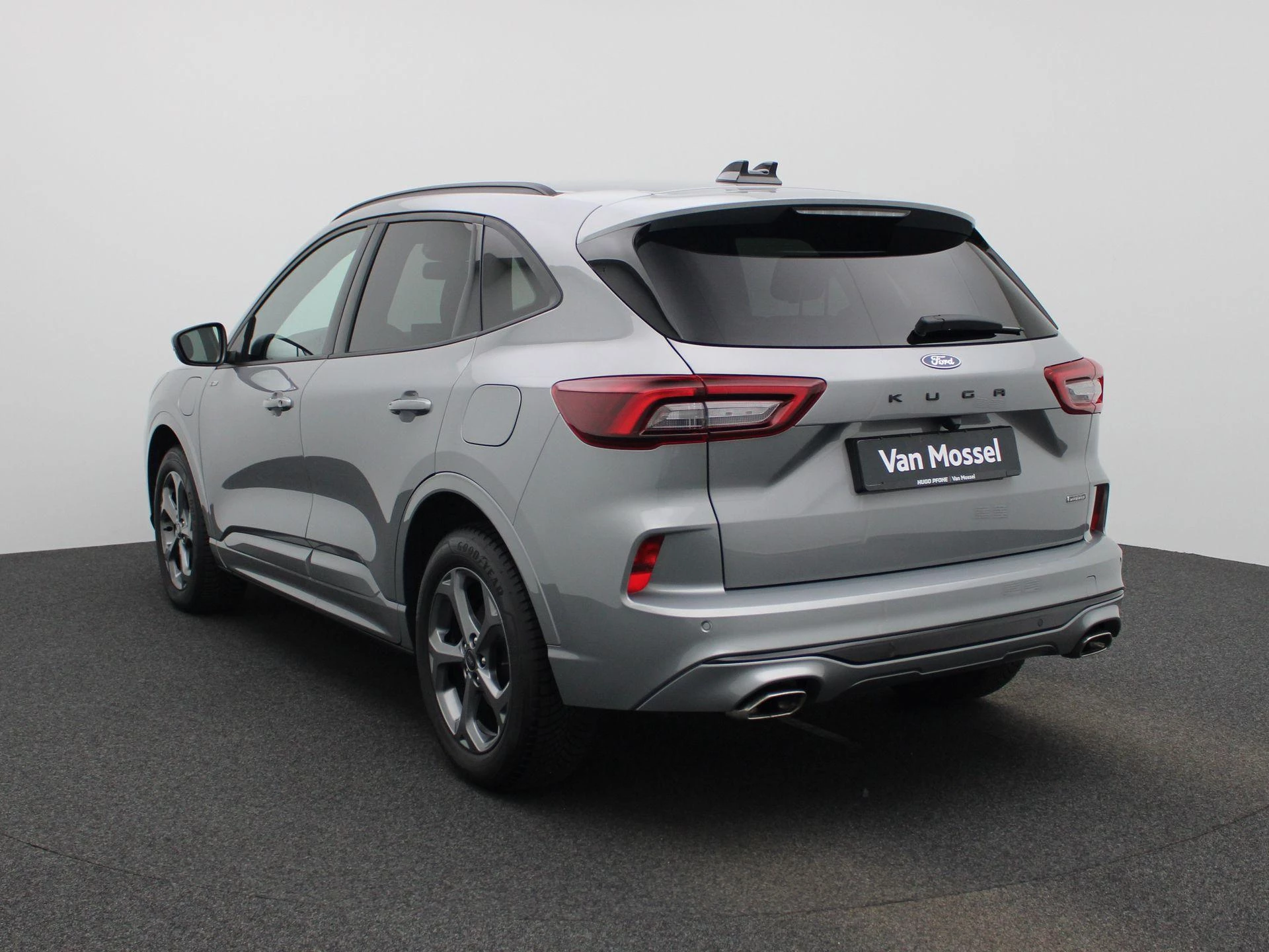 Ford Kuga met kenteken 09100 – autofoto 3