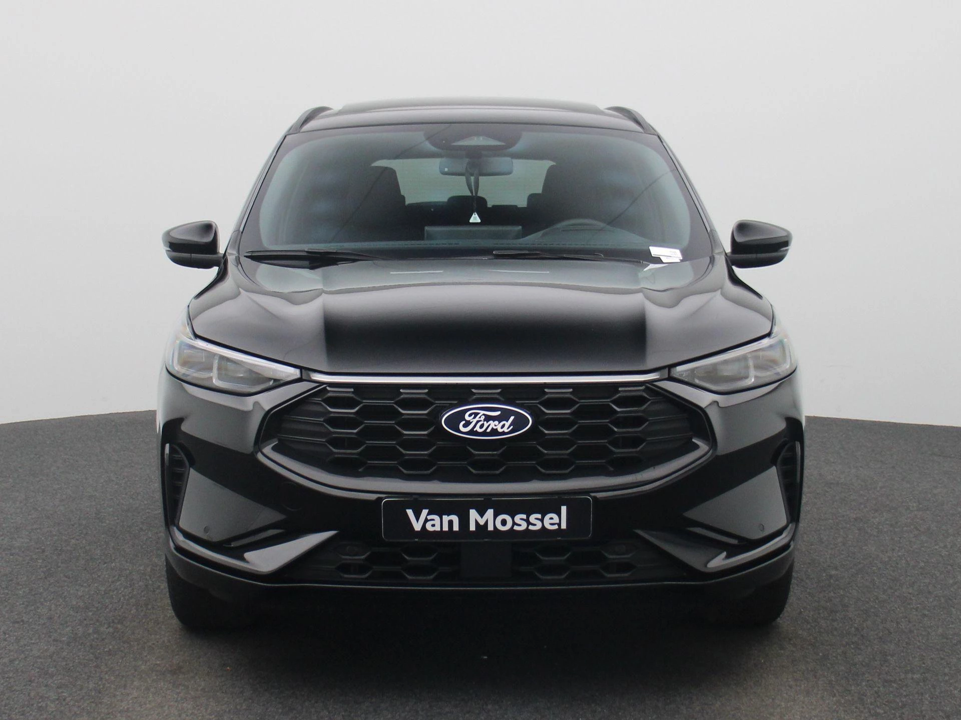 Ford Kuga met kenteken 09100 – autofoto 4