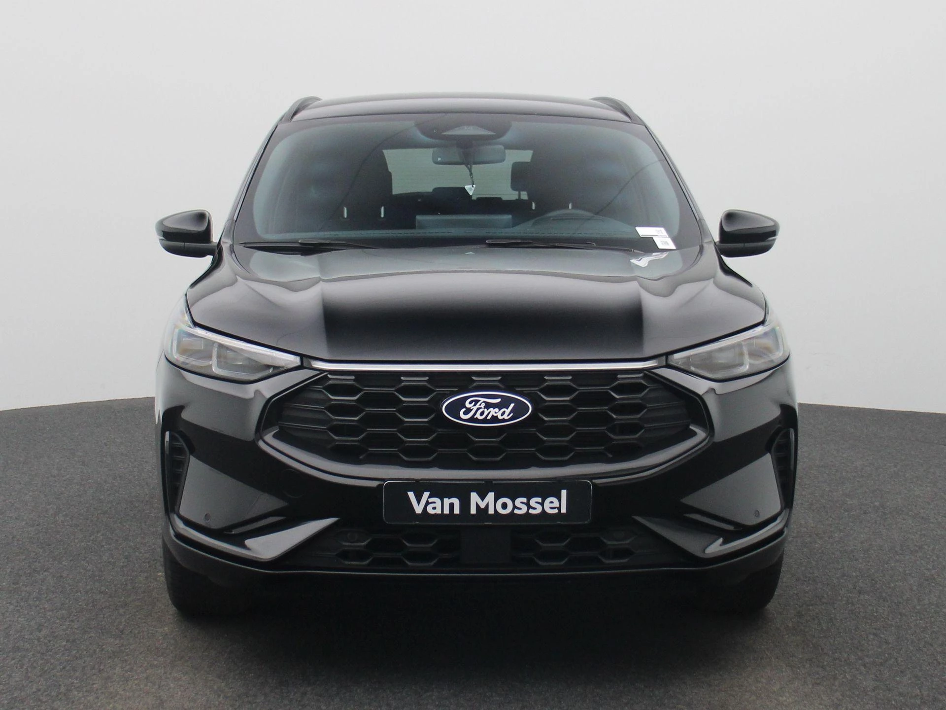 Ford Kuga met kenteken 09100 – autofoto 4