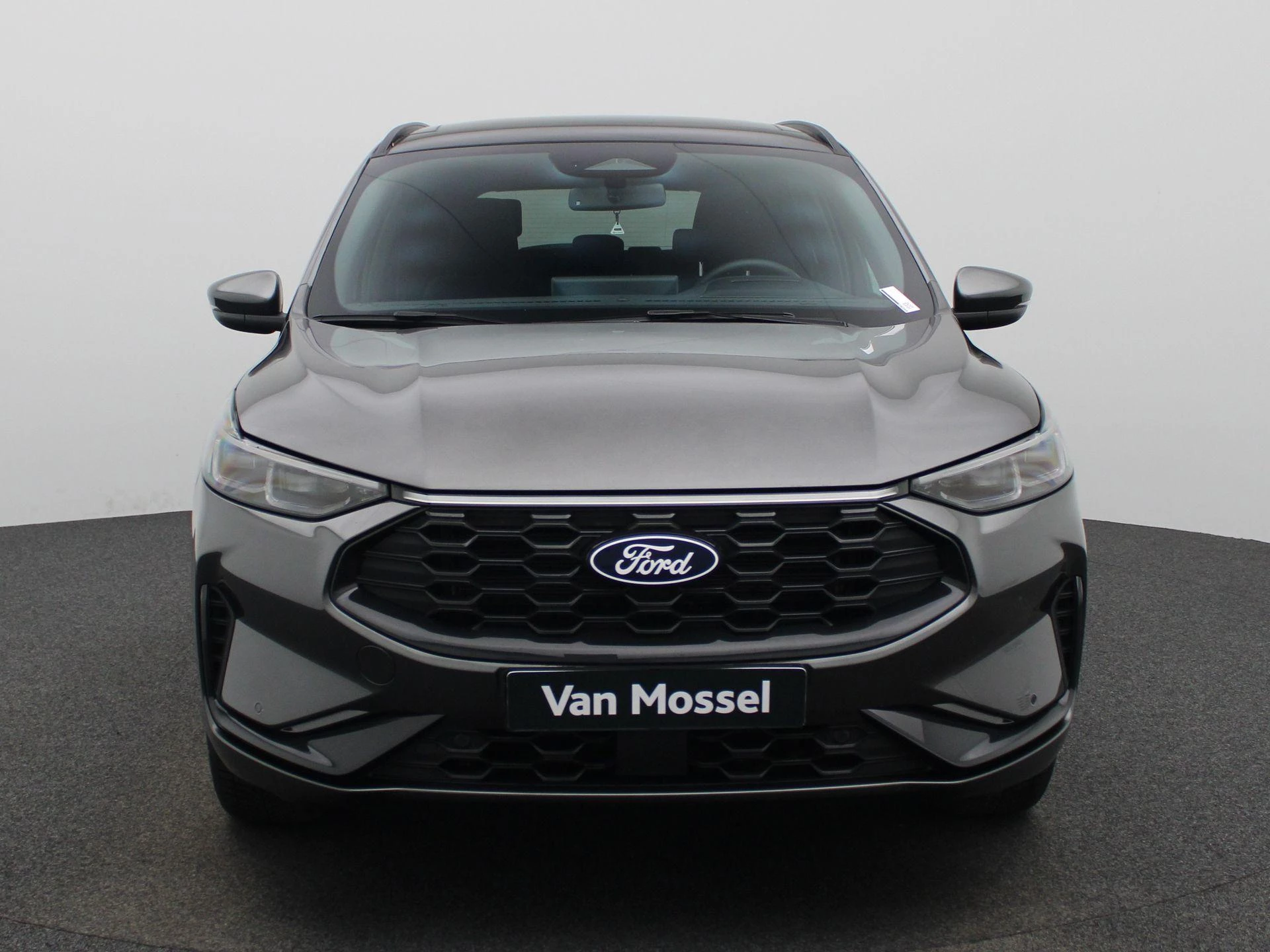 Ford Kuga met kenteken 09100 – autofoto 4