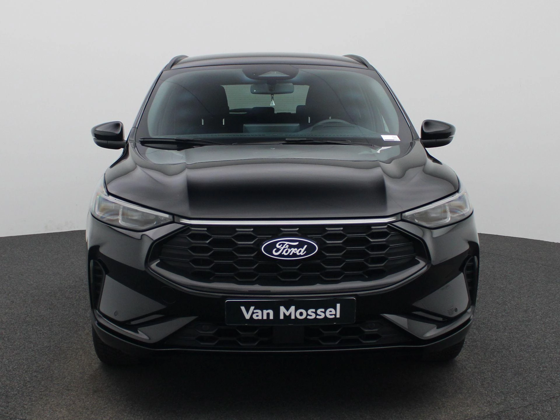Ford Kuga met kenteken 09100 – autofoto 4