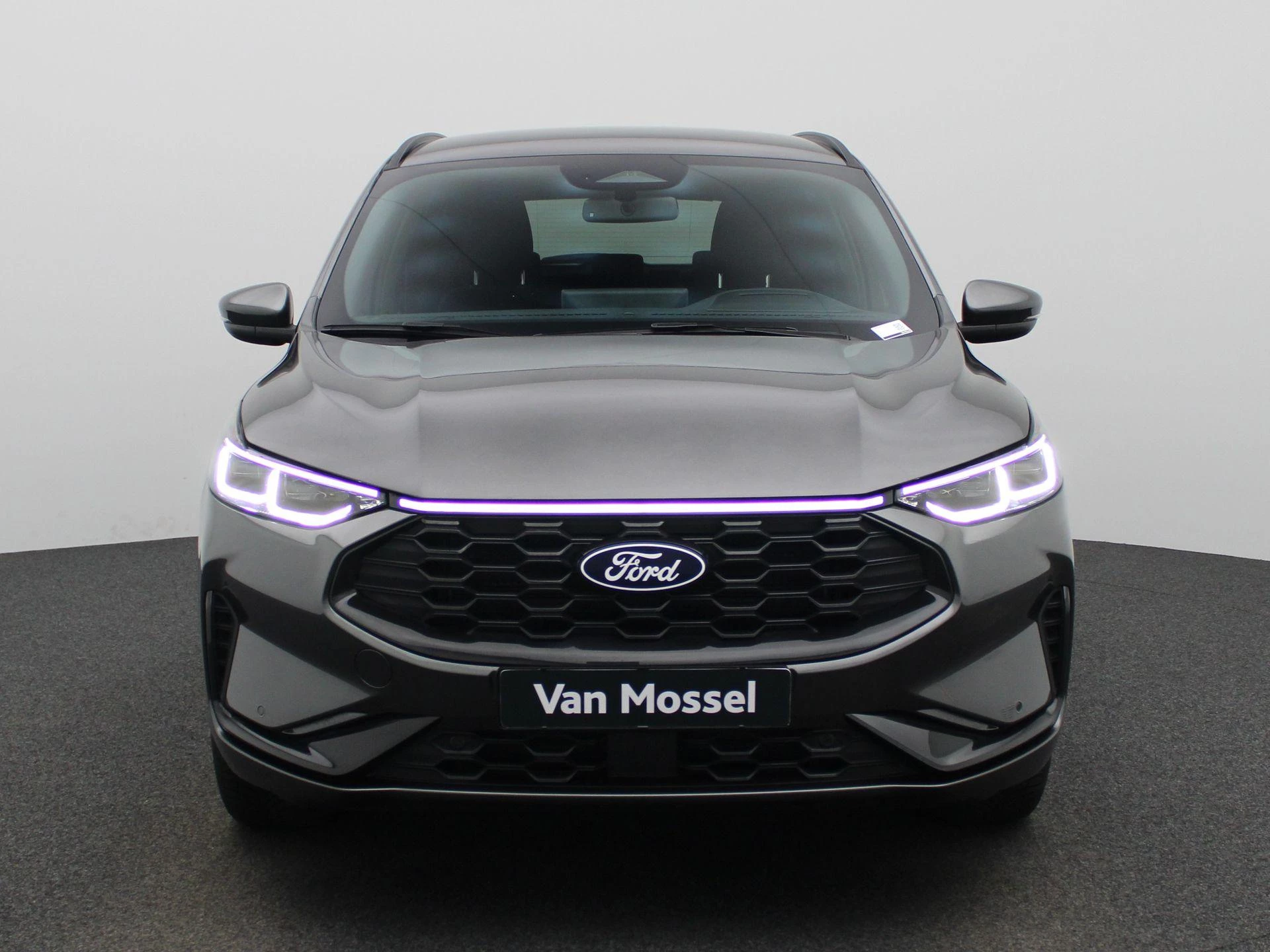 Ford Kuga met kenteken 09100 – autofoto 4